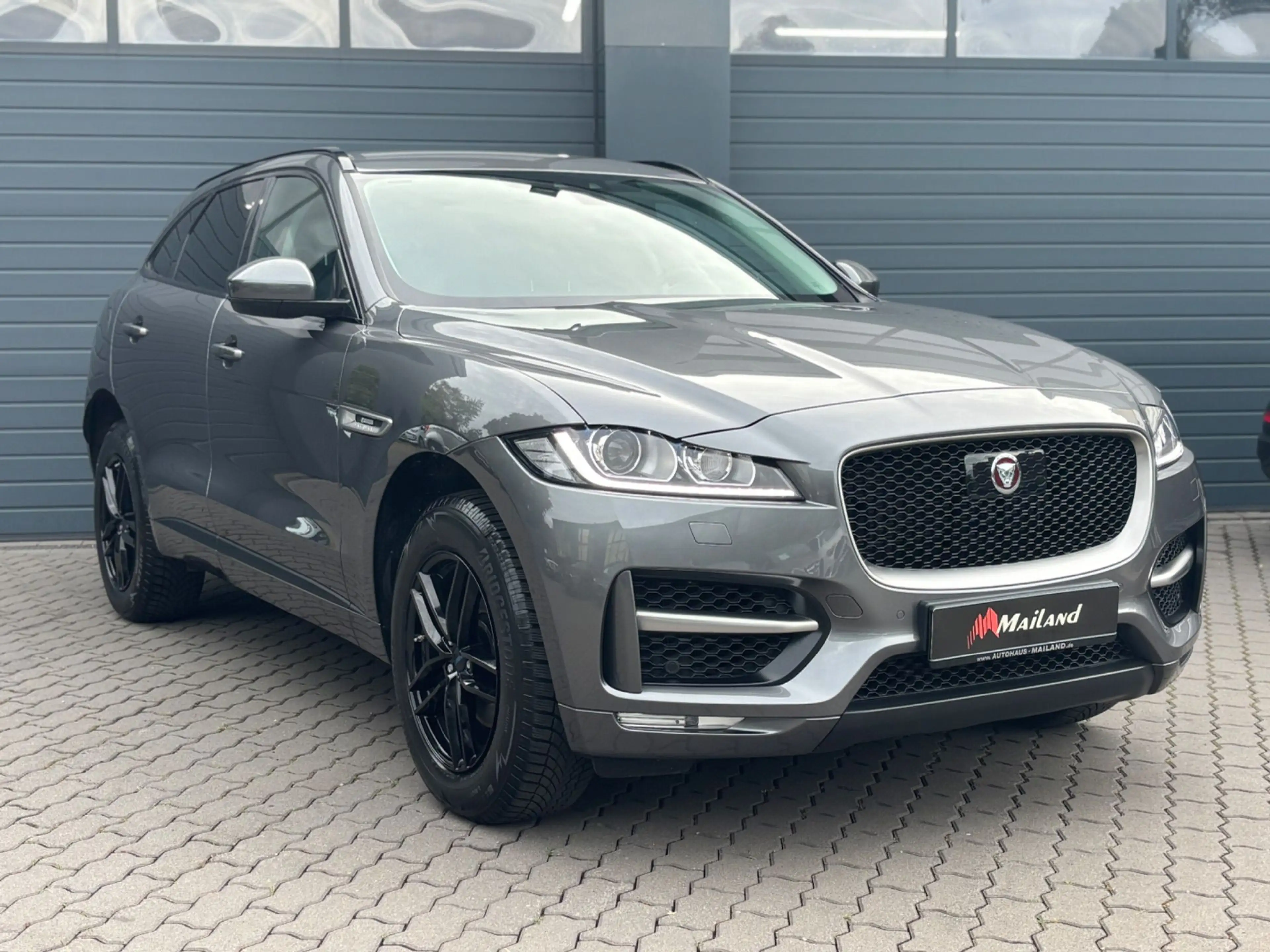 Jaguar F-Pace F-PACE*25t*R-Sport*AWD*LED*Navi*ACC* — photo 3