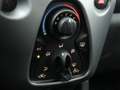 Toyota Aygo 1.0 VVT-i x-play | Cabrio | Camera | Bluetooth | A Bianco - thumbnail 11