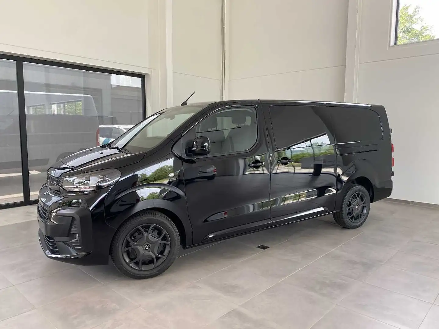Citroen Jumpy 2.0 BlueHDi XL DUBBELE CABINE EAT 180pk * AUTOMAAT Black - 2