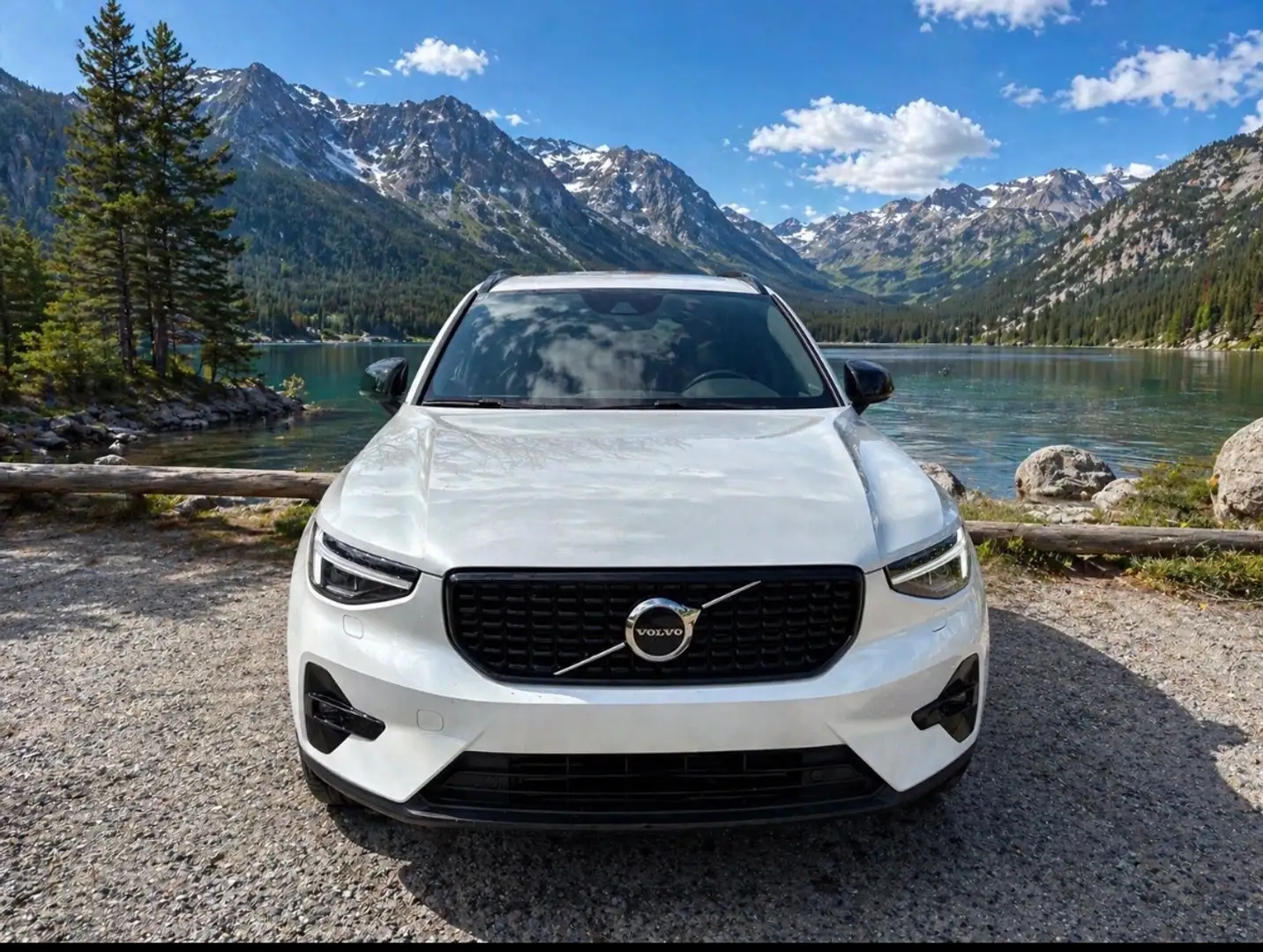 Volvo XC40 XC40 T4 Recharge PHEV Recharge Plus Dark Recharge Plus Dark Weiß - 1