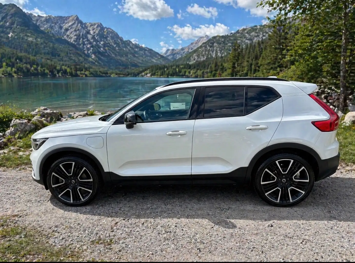 Volvo XC40 XC40 T4 Recharge PHEV Recharge Plus Dark Recharge Plus Dark Weiß - 2