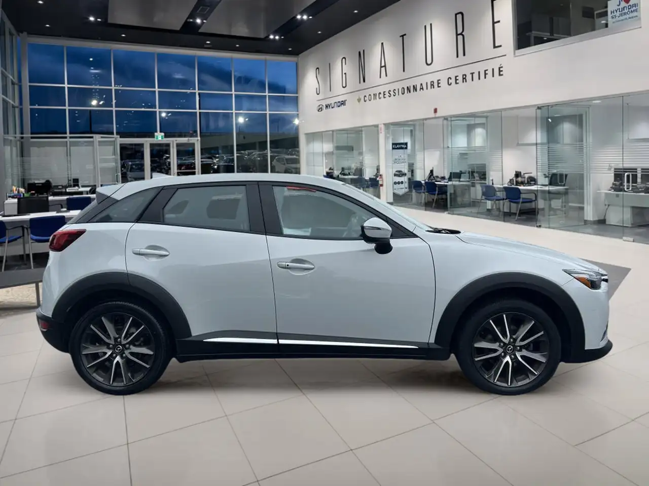Mazda CX-3 снимка Mazda CX-3
