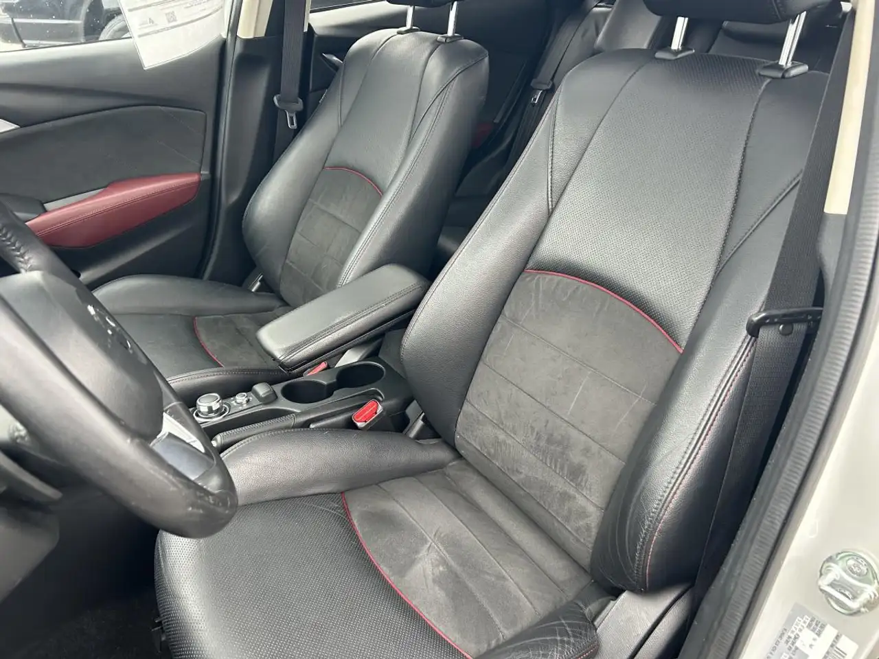Mazda CX-3 снимка Mazda CX-3