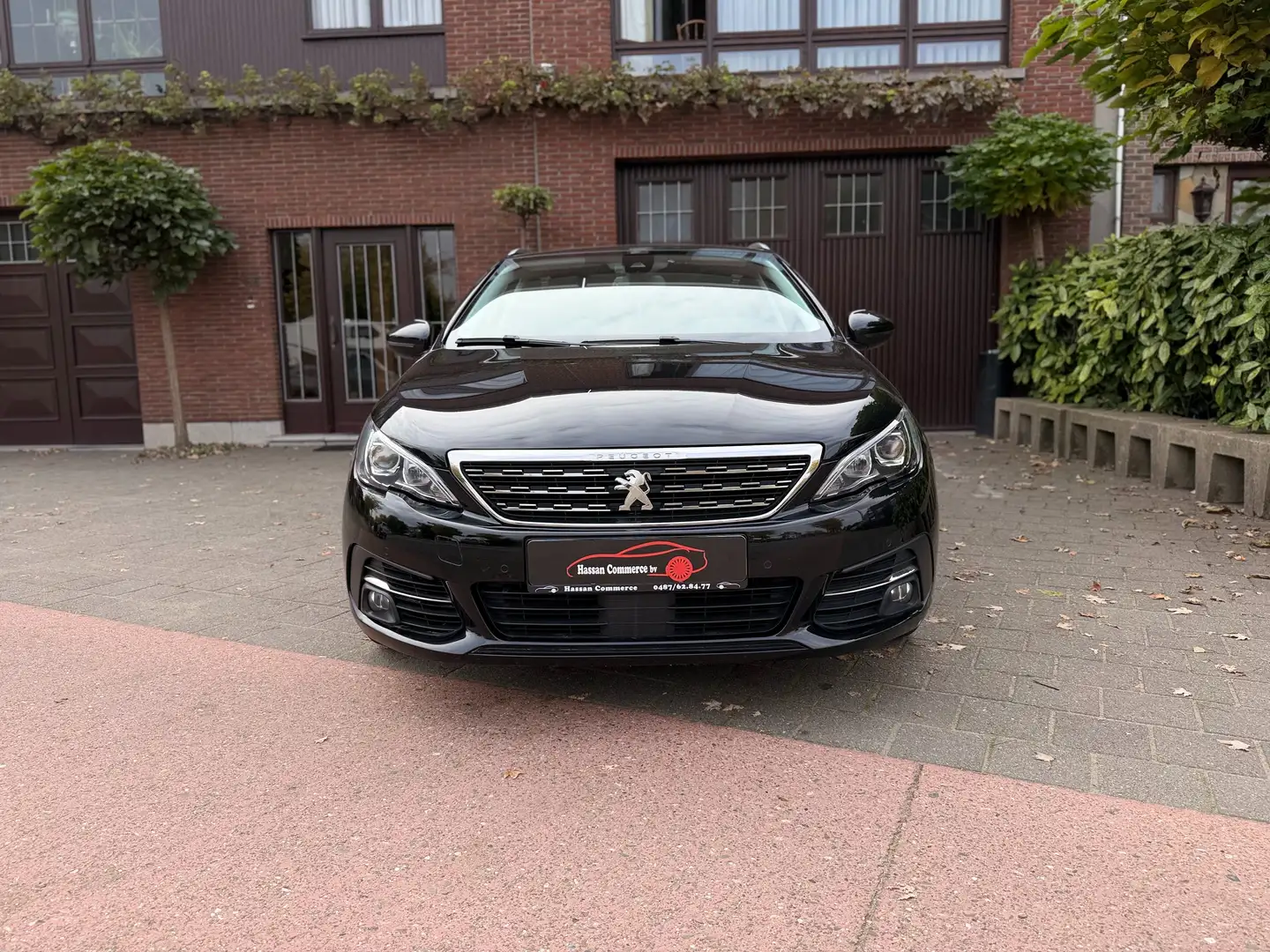 Peugeot 308 308 SW BlueHDi 130 Stop Zwart - 2