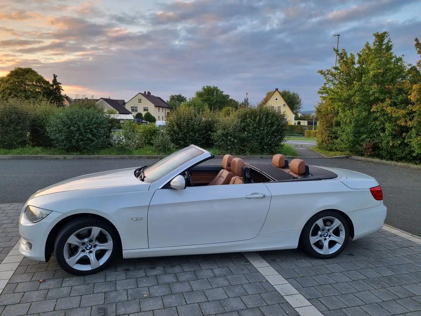 BMW 325 325d Cabrio in traumweiß Weiß - 1