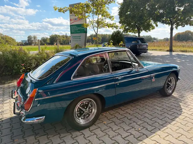 MG MGB view 8
