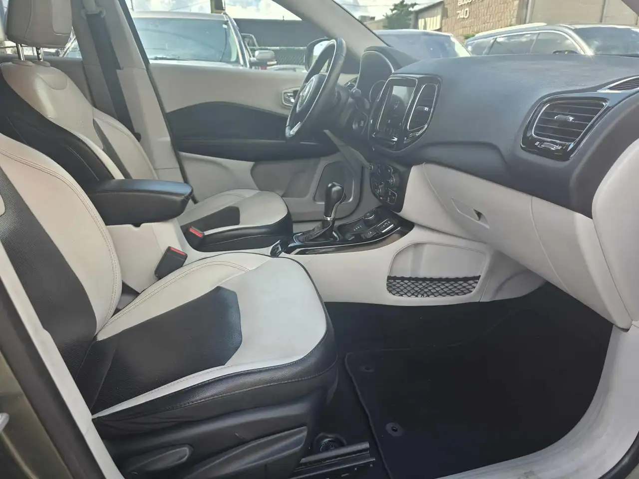 Jeep Compass снимка Jeep Compass