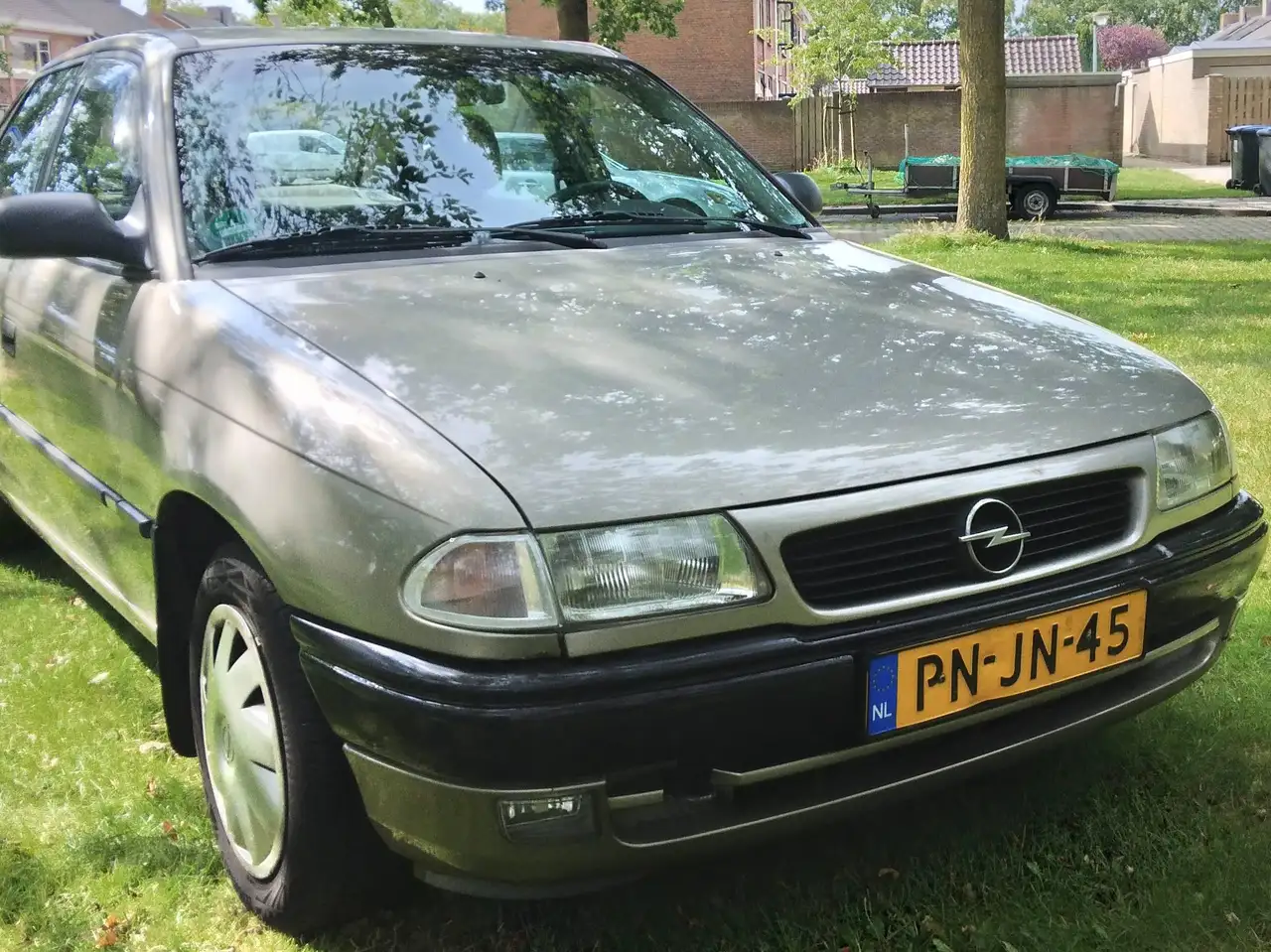 Opel Astra 1.6i Season, foto 6
