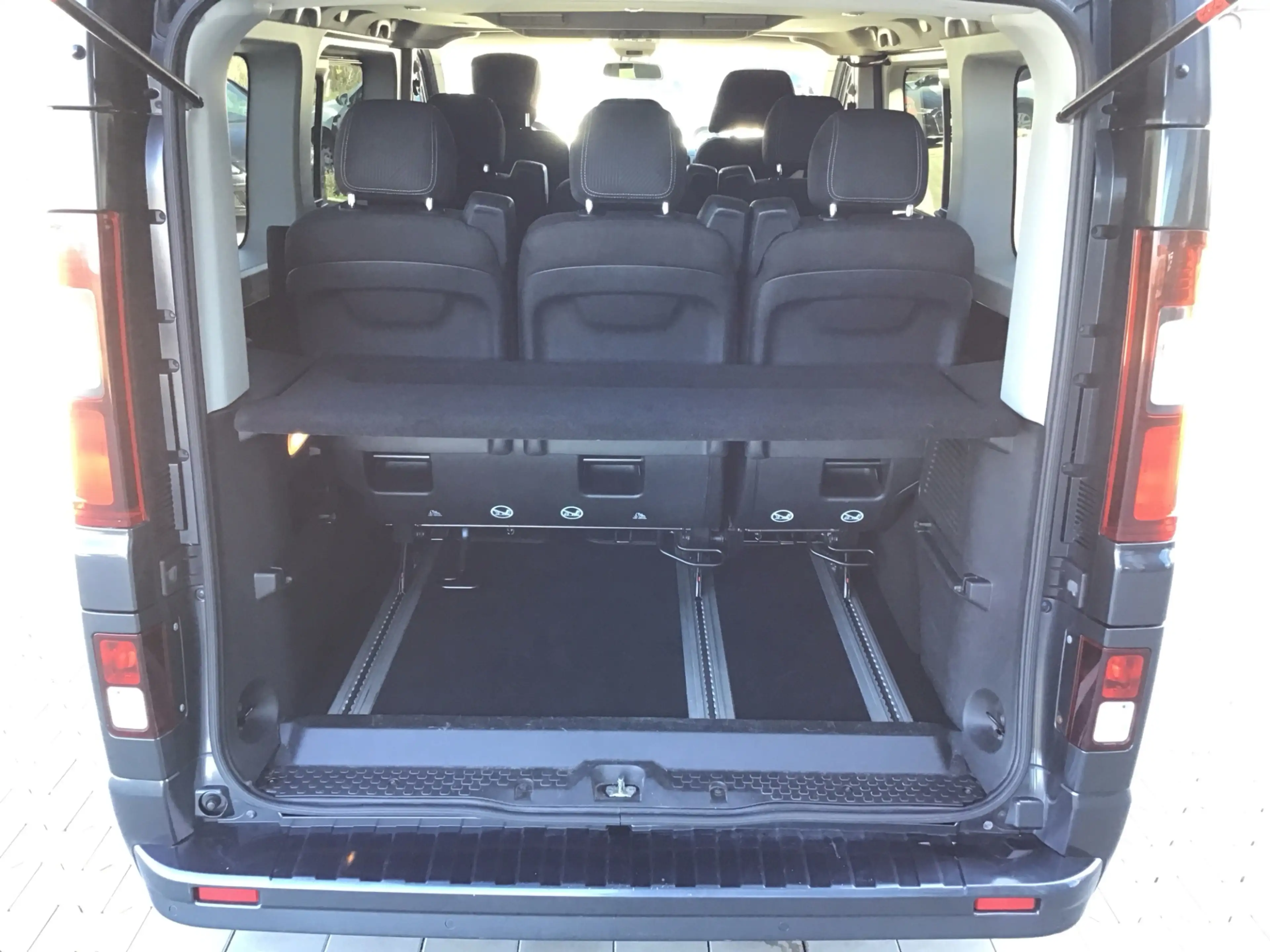 Renault Trafic 2,0 dCi 170 ENERGY L1H1 SpaceCl. (EU 6d-T) 2.0 dCi — photo 13