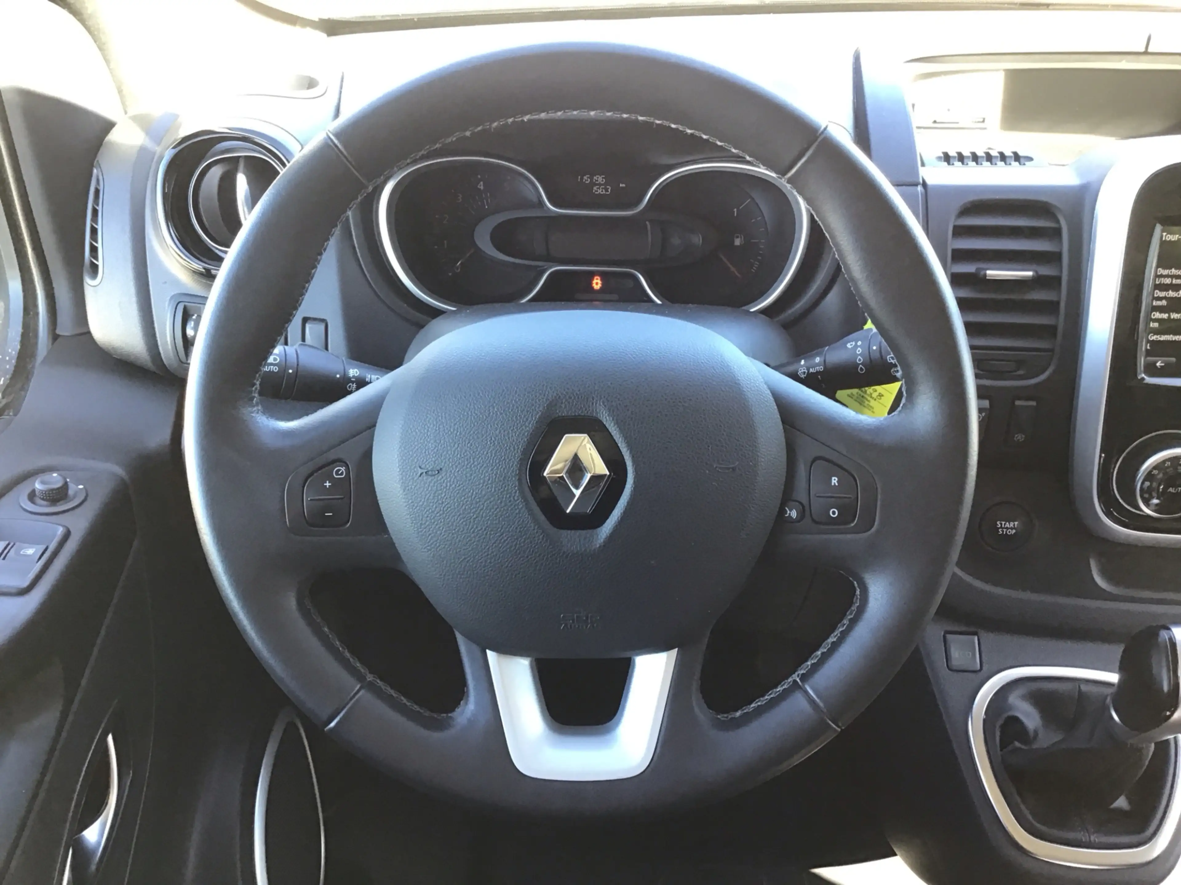 Renault Trafic 2,0 dCi 170 ENERGY L1H1 SpaceCl. (EU 6d-T) 2.0 dCi — photo 12