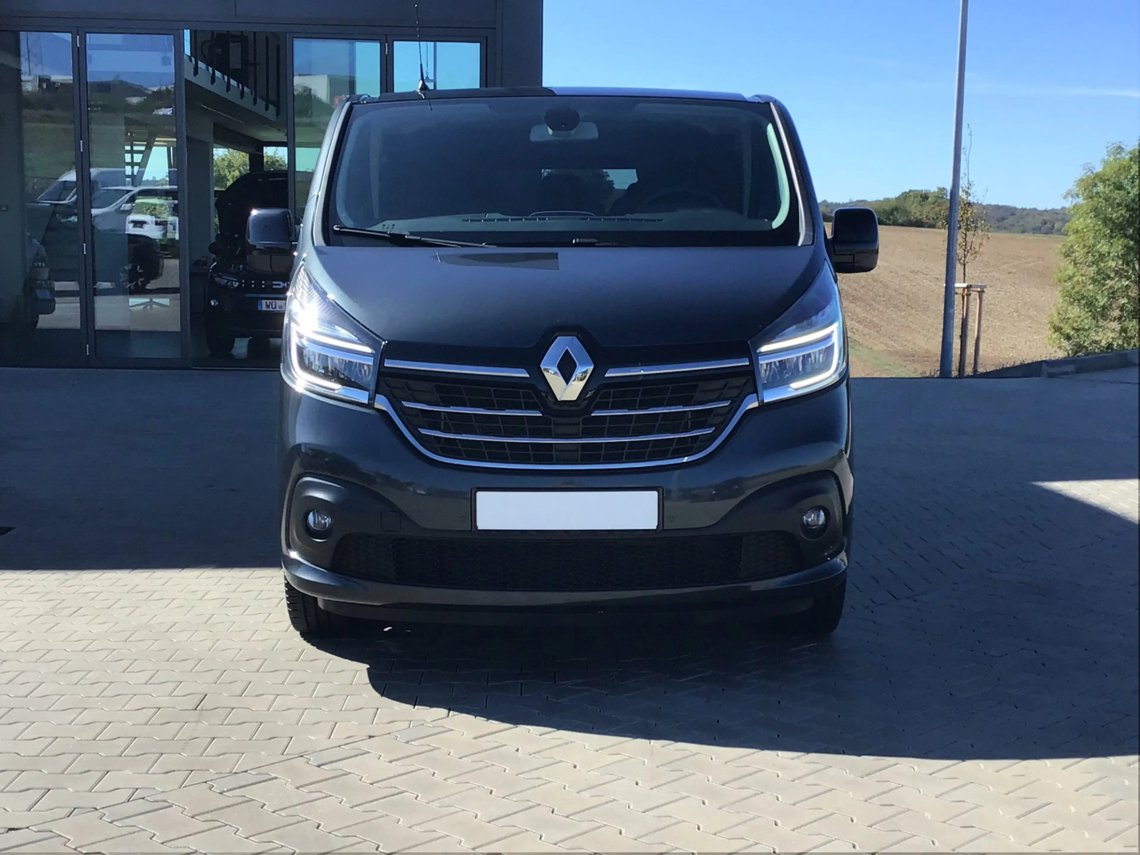 Renault Trafic 2,0 dCi 170 ENERGY L1H1 SpaceCl. (EU 6d-T) 2.0 dCi — photo 2