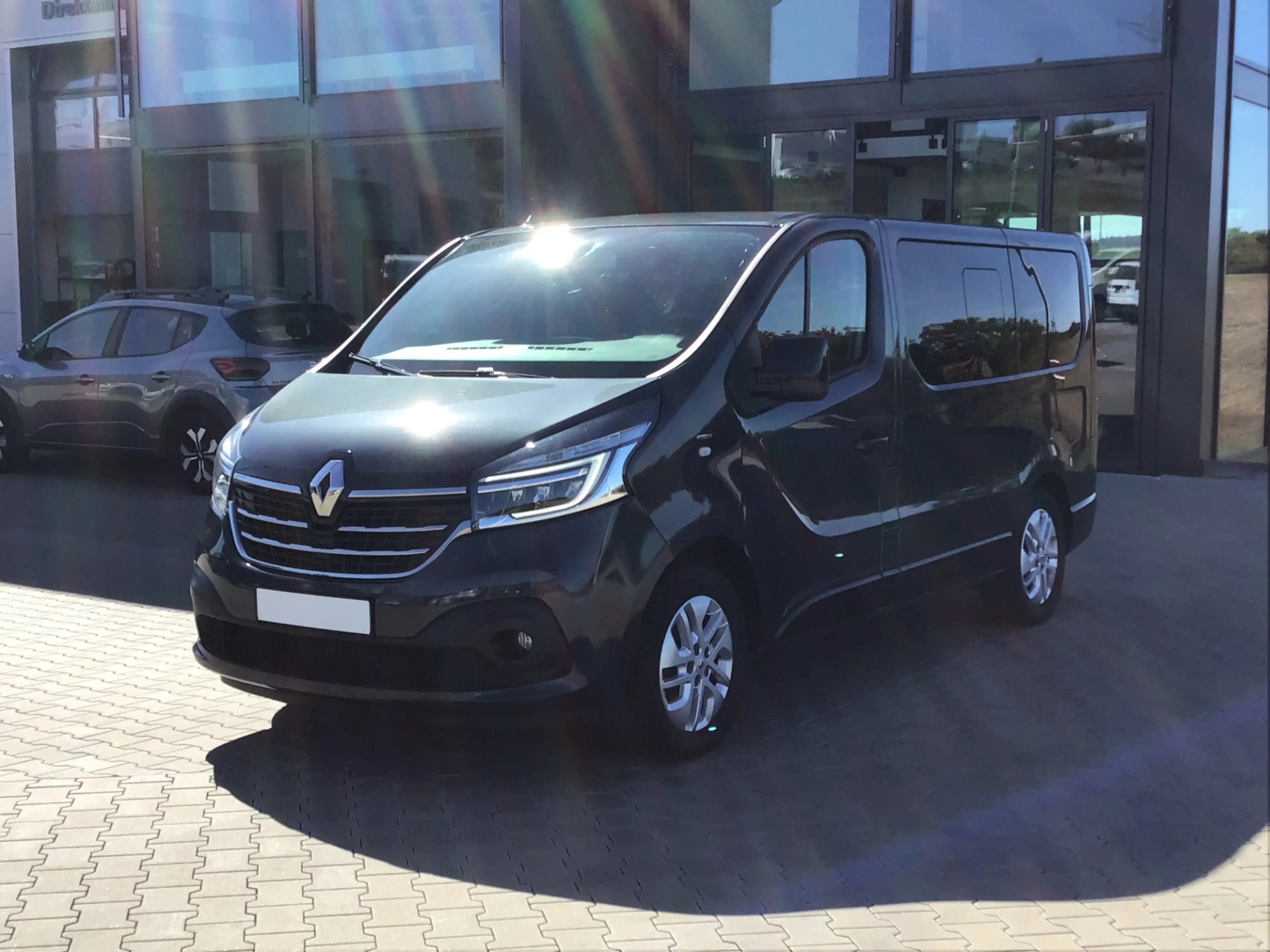 Renault Trafic 2,0 dCi 170 ENERGY L1H1 SpaceCl. (EU 6d-T) 2.0 dCi — photo 3