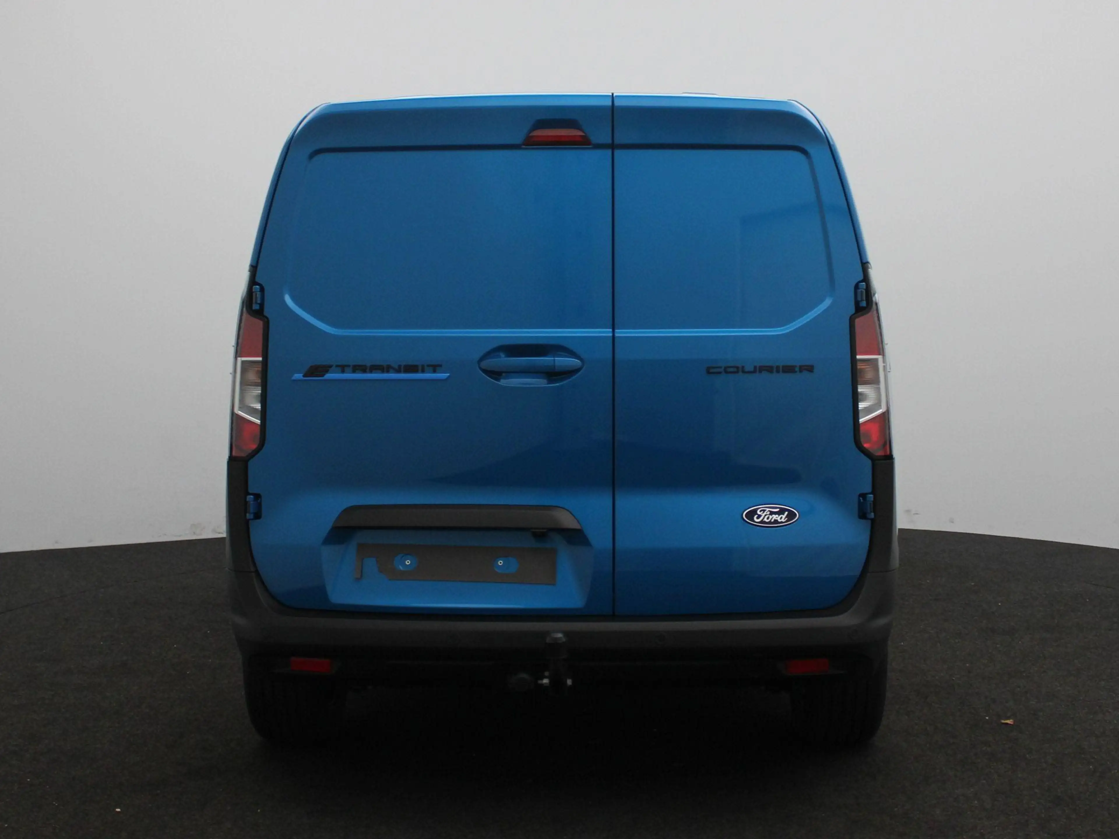 Ford Transit Courier E-Transit Limited 44 kWh | ADAPTIEVE CRUISE CONTRO — photo 5
