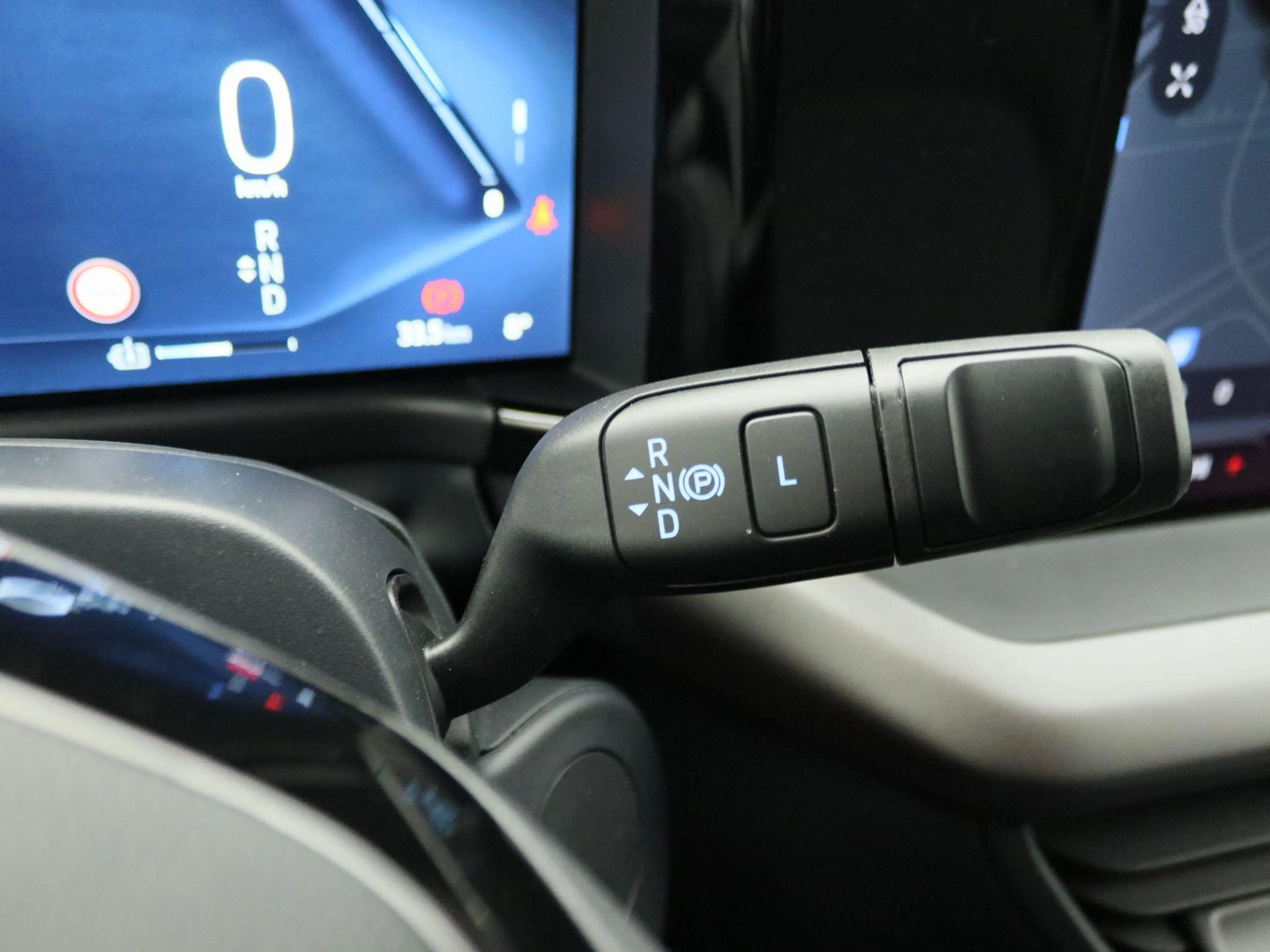 Ford Transit Courier E-Transit Limited 44 kWh | ADAPTIEVE CRUISE CONTRO — photo 9