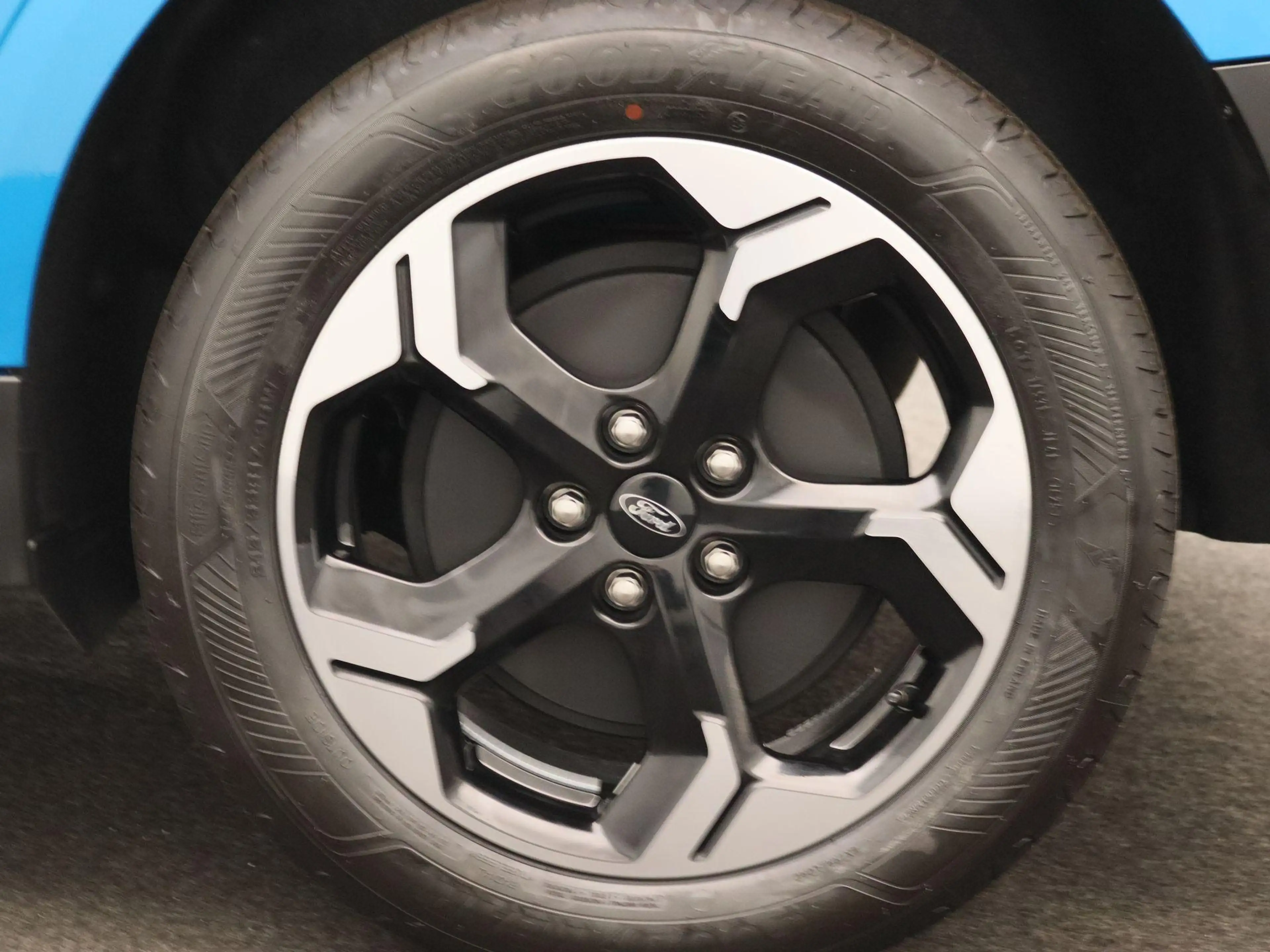 Ford Transit Courier E-Transit Limited 44 kWh | ADAPTIEVE CRUISE CONTRO — photo 13