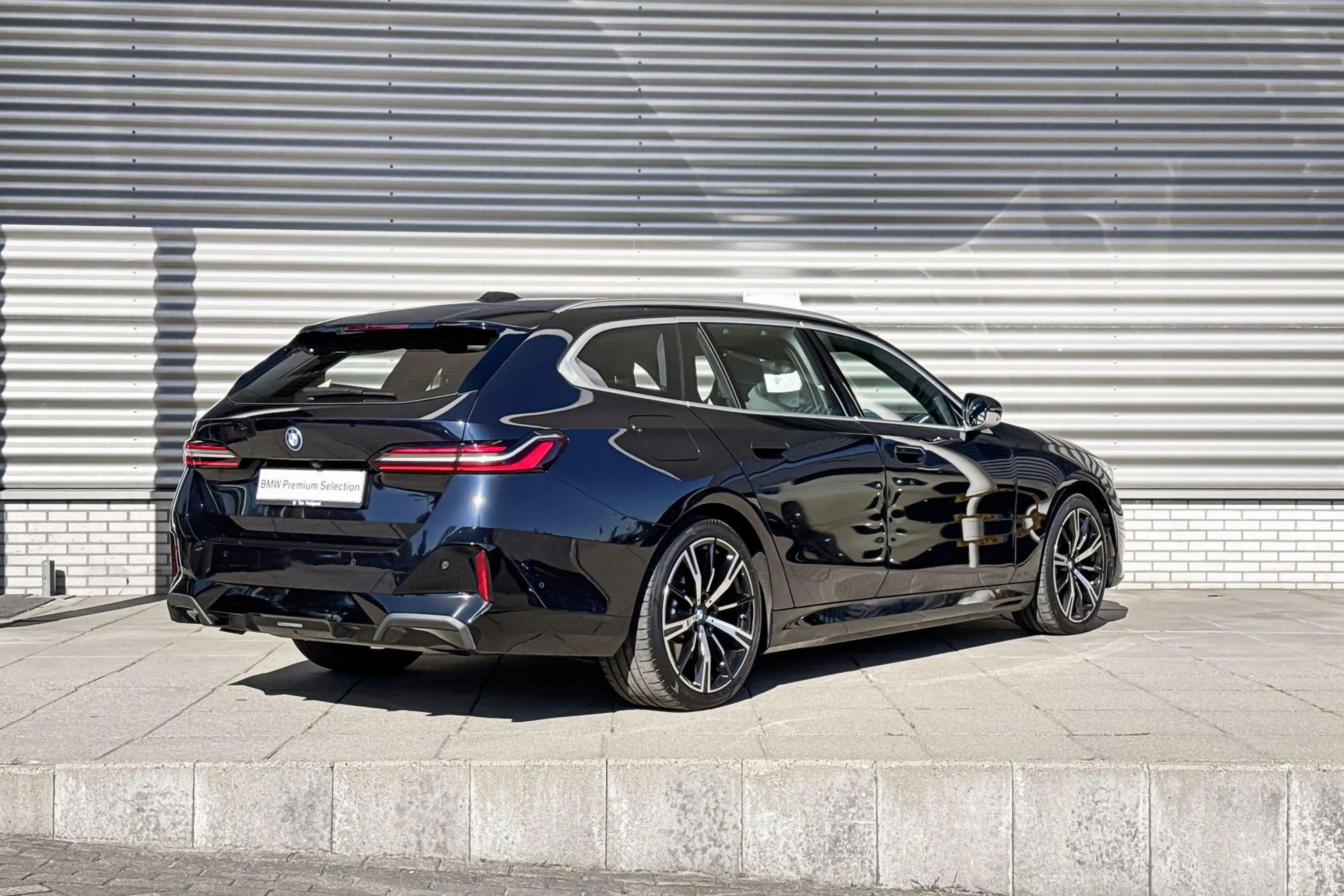 BMW 550 5 Serie Touring 550e xDrive — photo 4