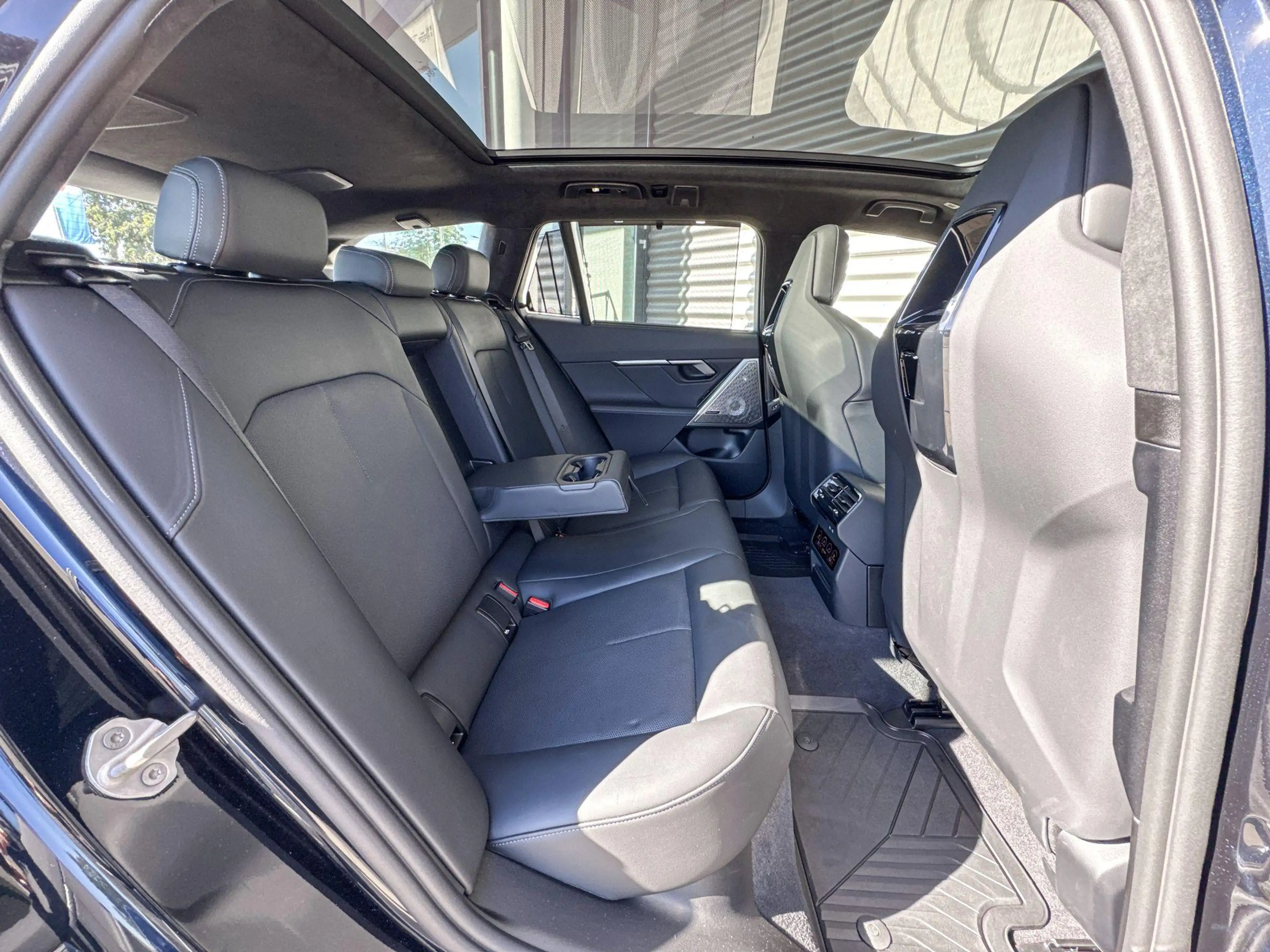 BMW 550 5 Serie Touring 550e xDrive — photo 9