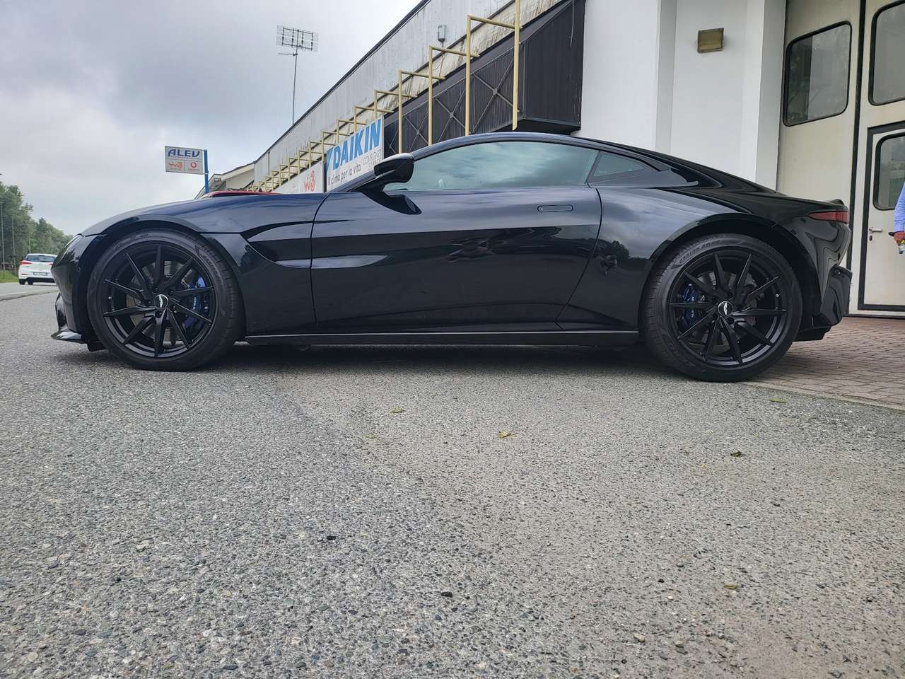 Aston Martin Vantage Coupe 4.0 V8 auto Strepitosa!!!