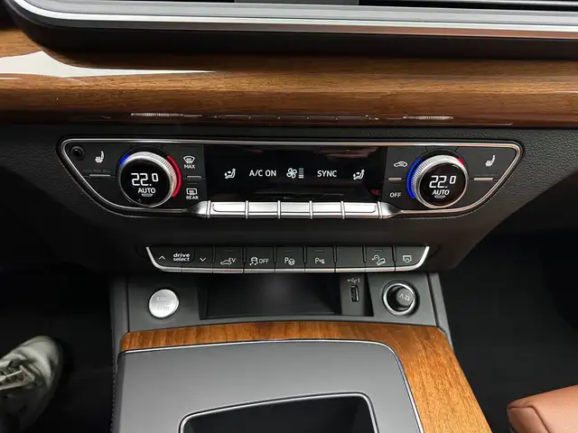 Audi Q5 view 20