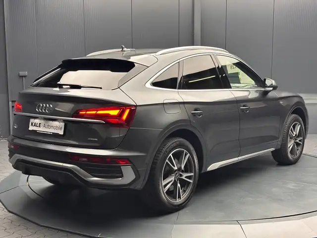 Audi Q5 view 5
