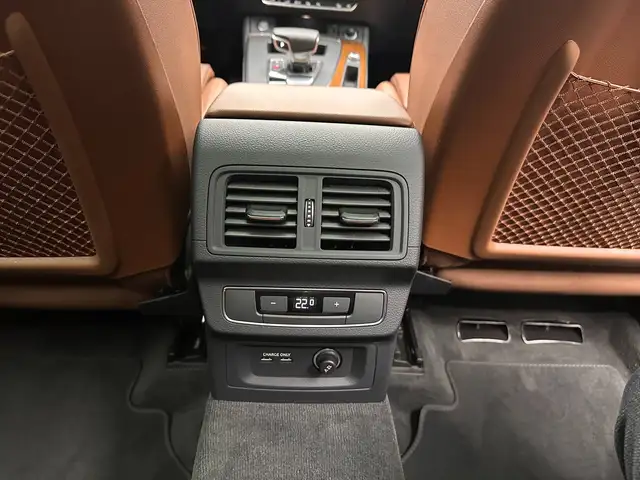 Audi Q5 view 30