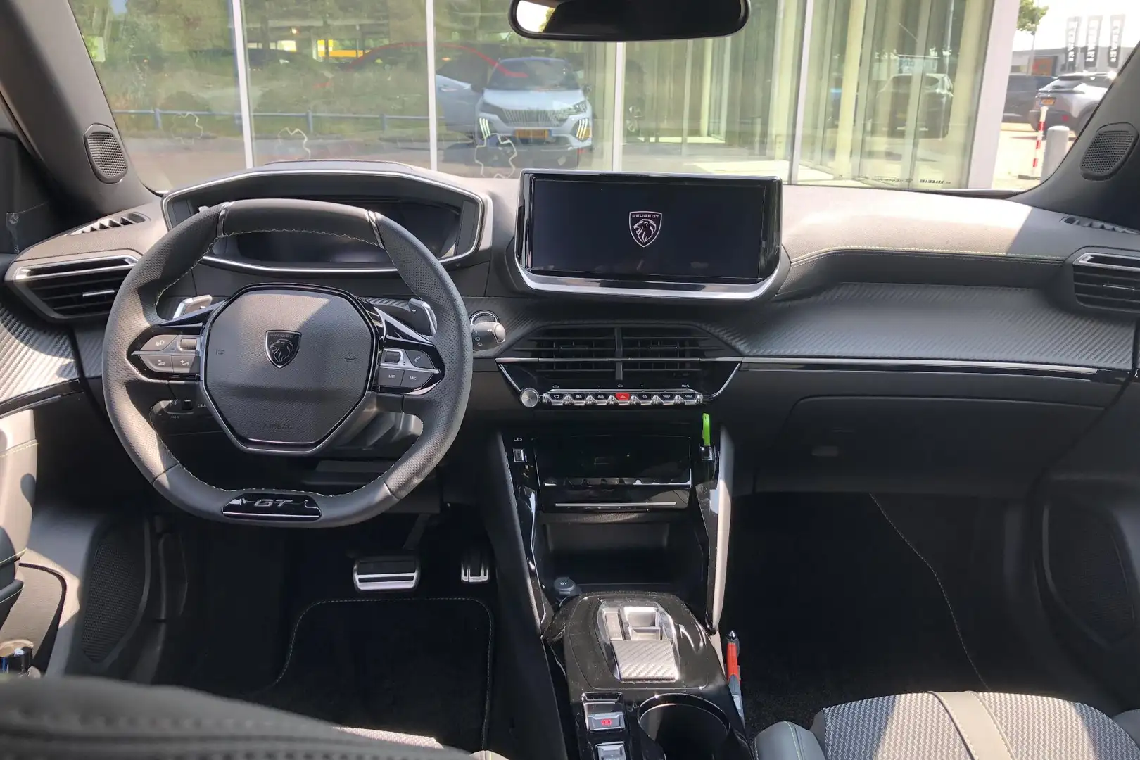 Peugeot 2008 1.2 Hybrid 145 GT | Vision Navigation & Drive Assi Wit - 2