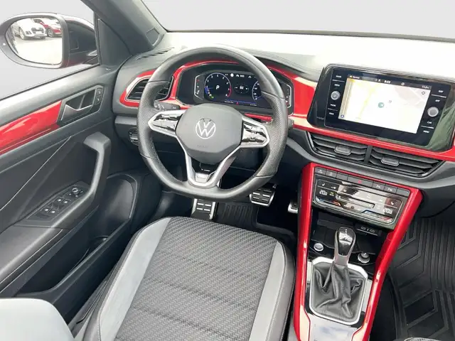 Volkswagen T-Roc view 11