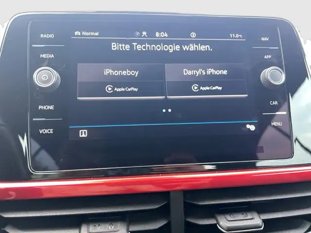 Volkswagen T-Roc view 17