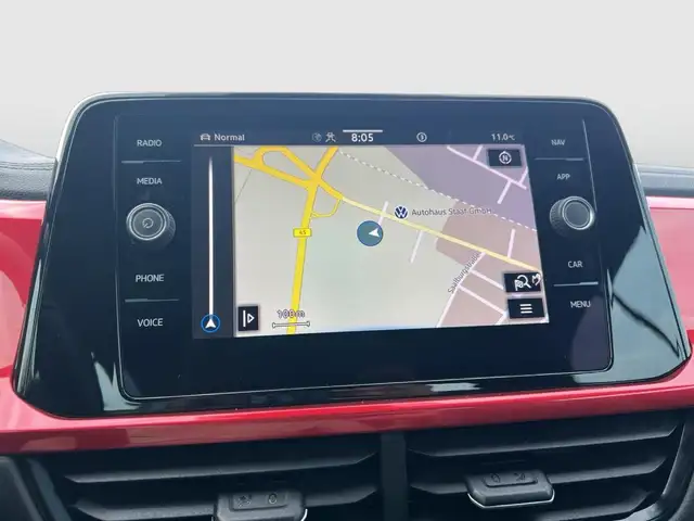 Volkswagen T-Roc view 21
