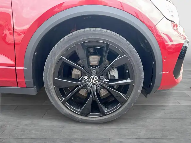 Volkswagen T-Roc view 7