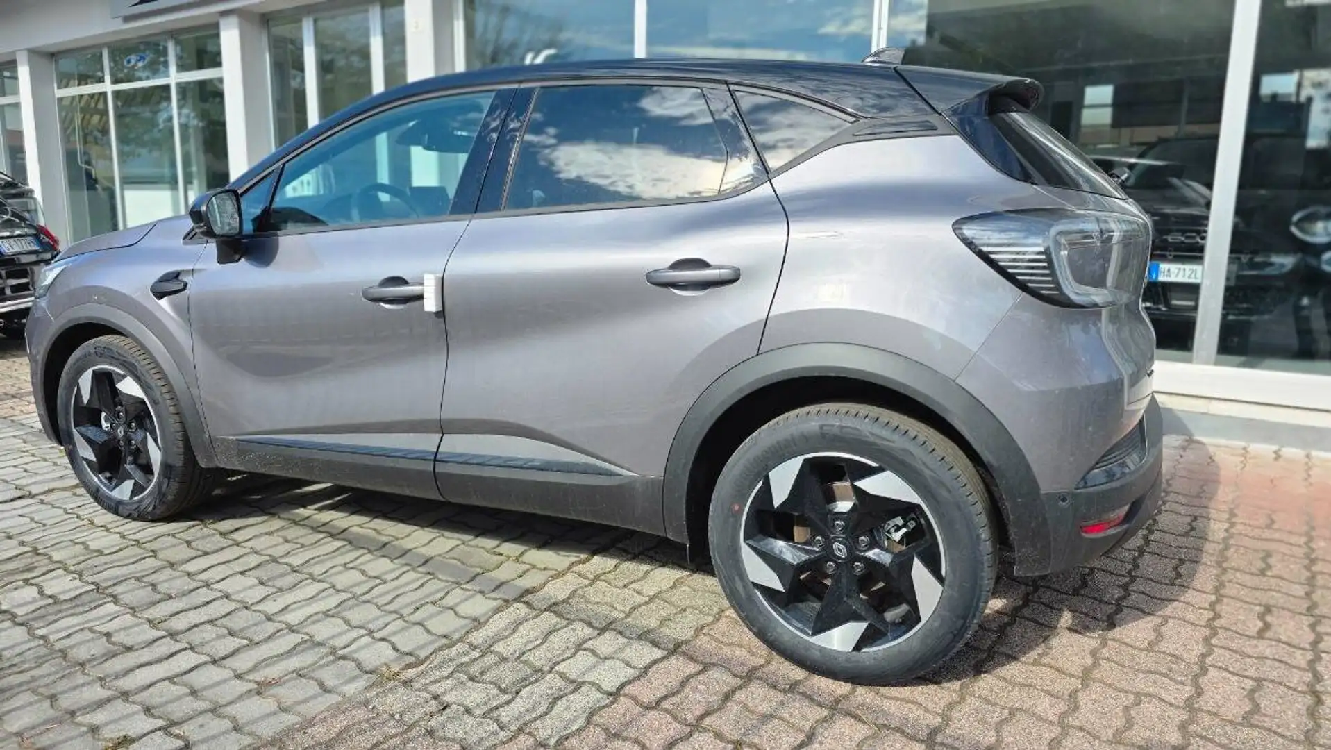 Renault Captur 1.0 eco-g Techno 100cv GPL Km0 BURATTI PREMIUM Grigio - 2
