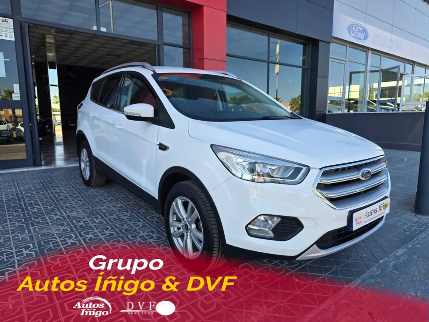 Ford Kuga 1.5 EcoB. Auto S&S Trend 4x2 120 Blanc - 1