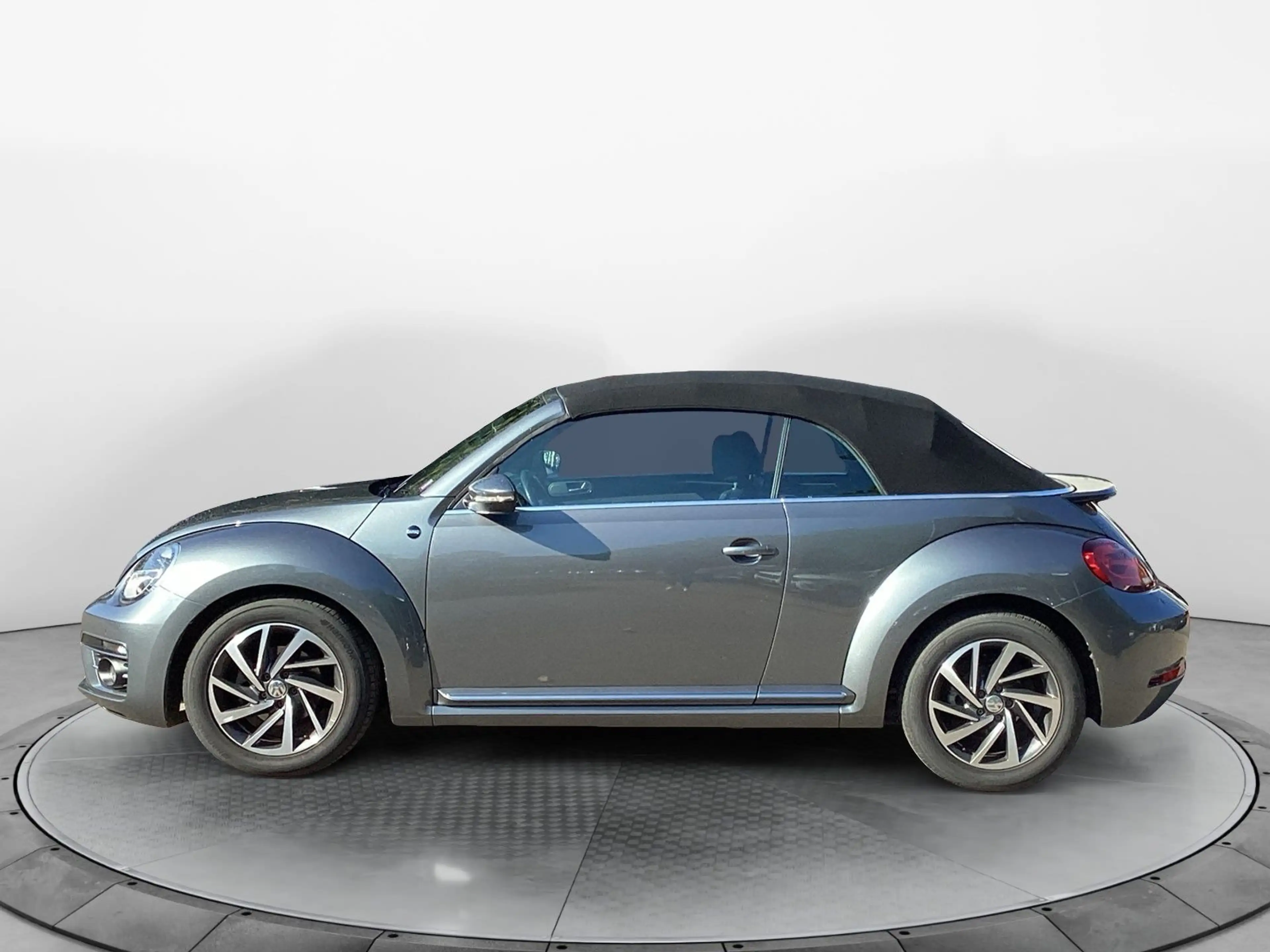 Volkswagen Beetle Cabriolet 1.2 TSI Navi Einparkhilfe — photo 3