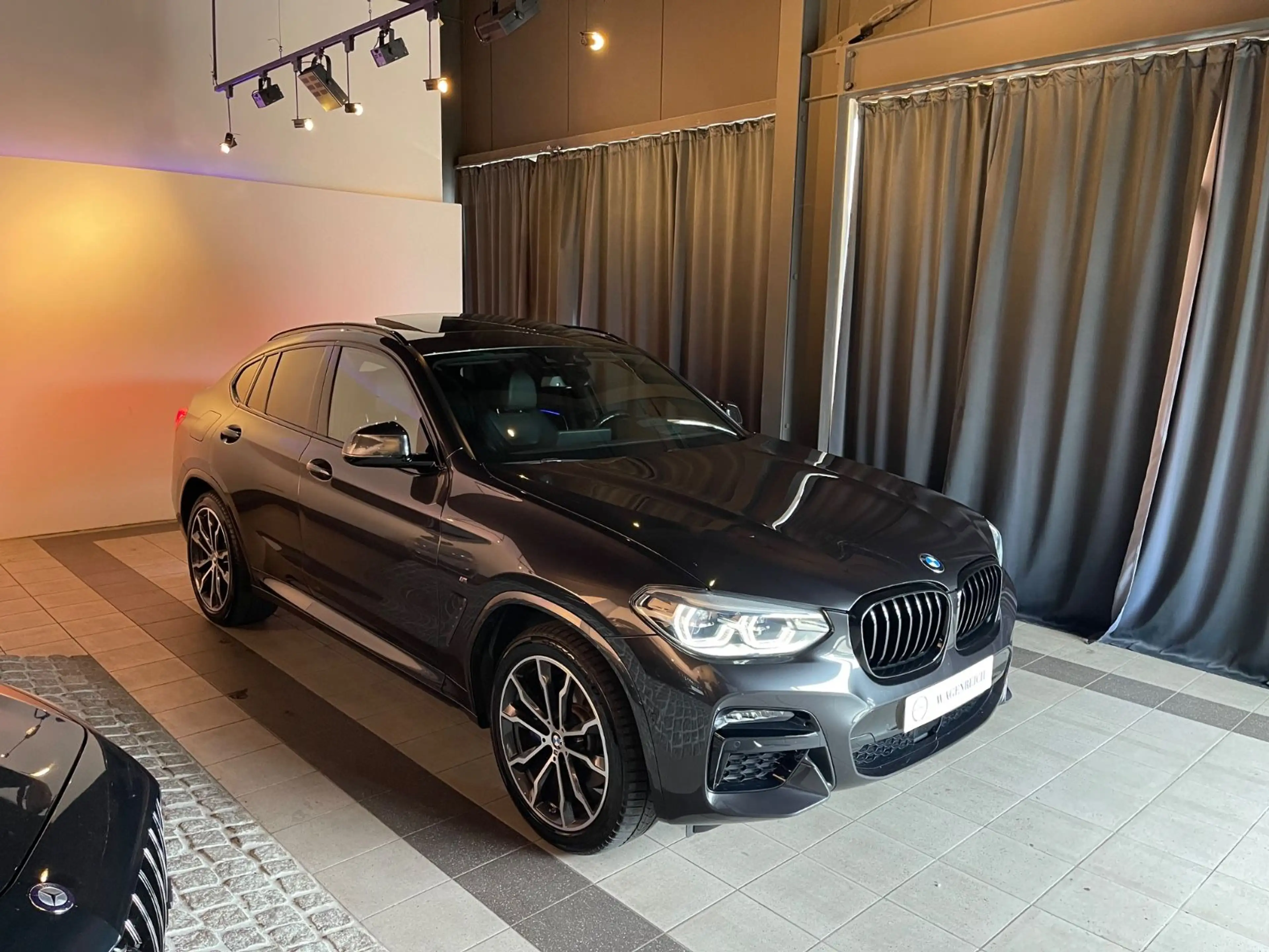 BMW X4 M40 i | Panorama | Head-up | Harman Kardon | — photo 9