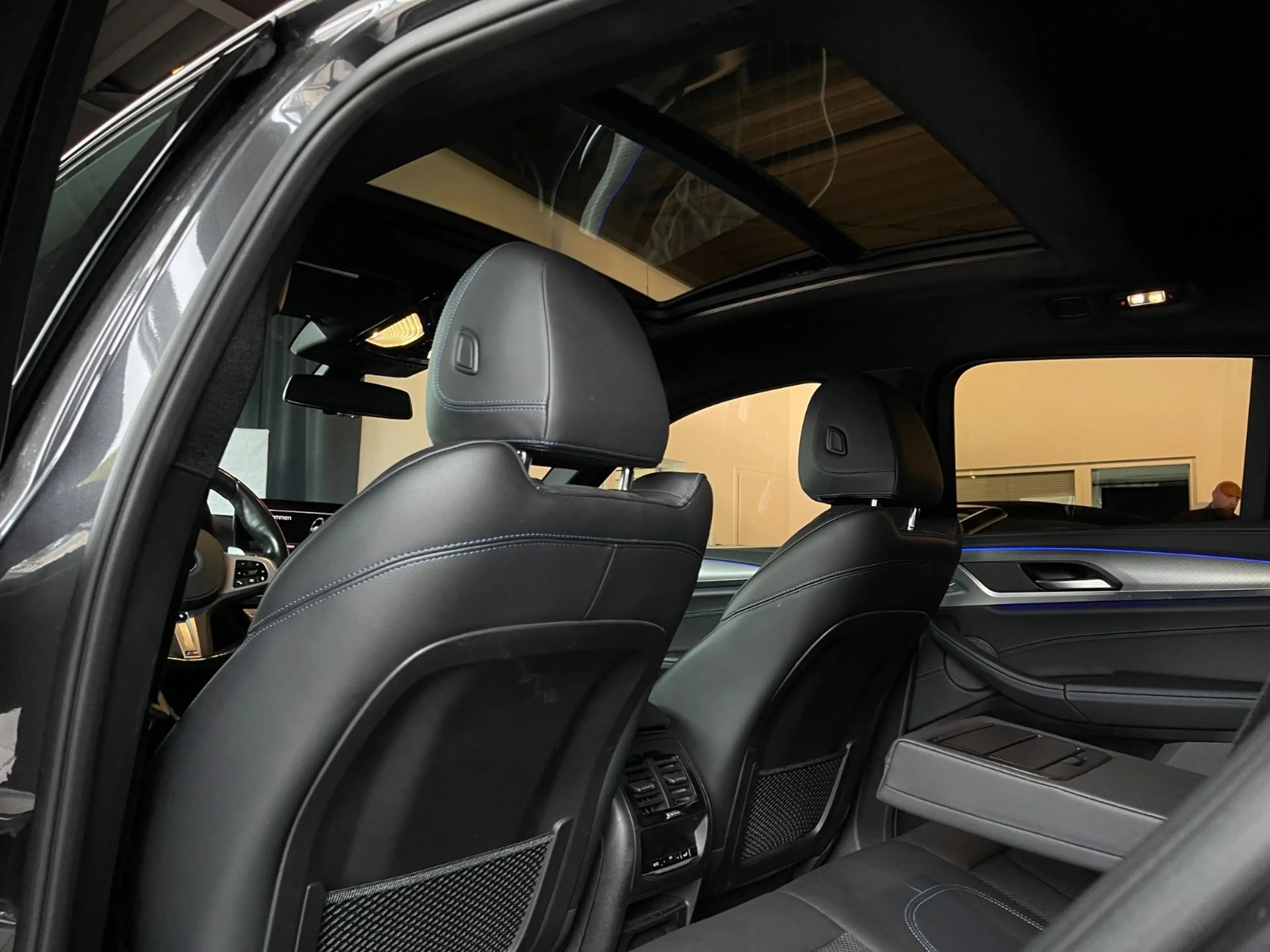 BMW X4 M40 i | Panorama | Head-up | Harman Kardon | — photo 6