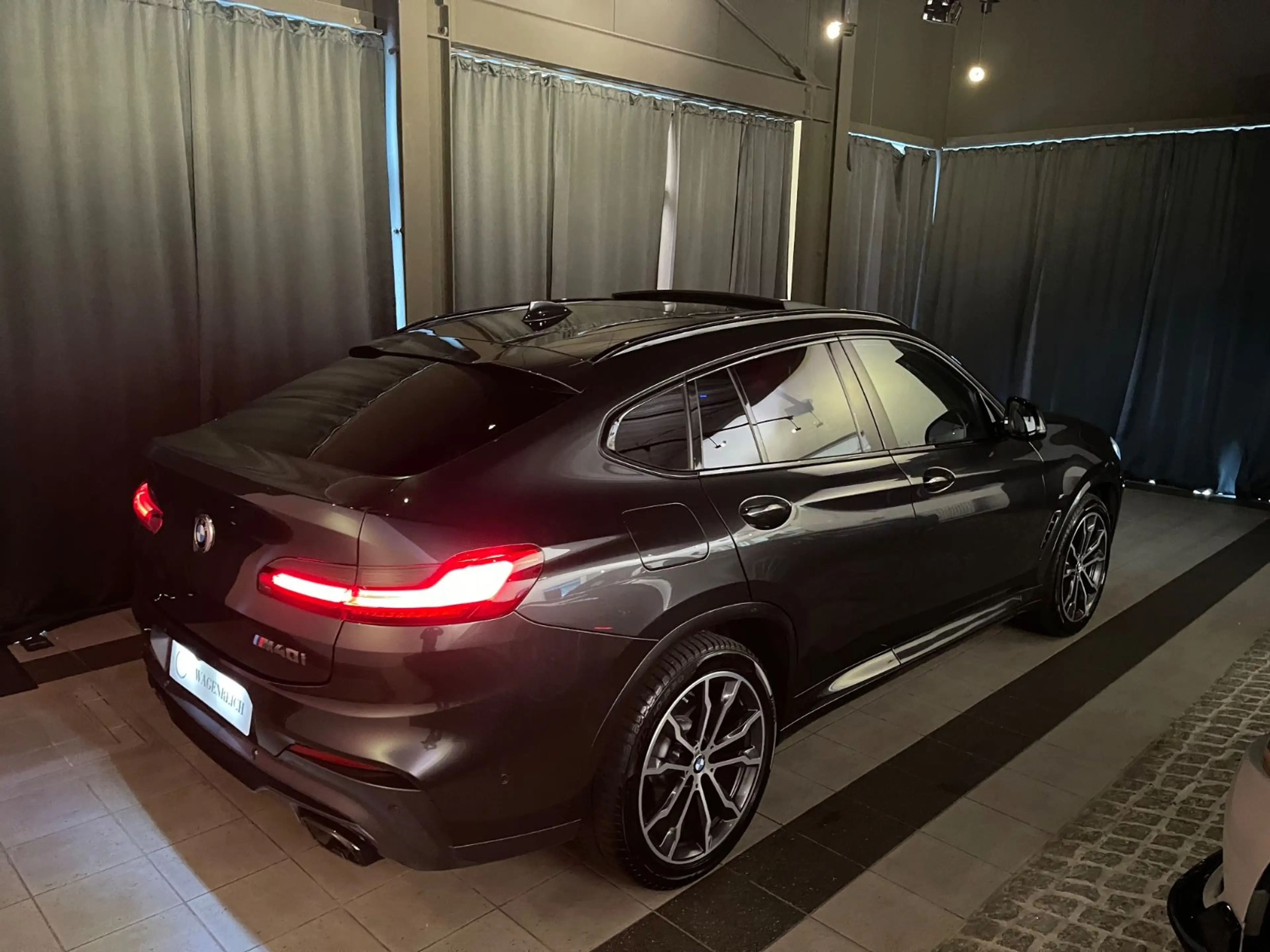 BMW X4 M40 i | Panorama | Head-up | Harman Kardon | — photo 11