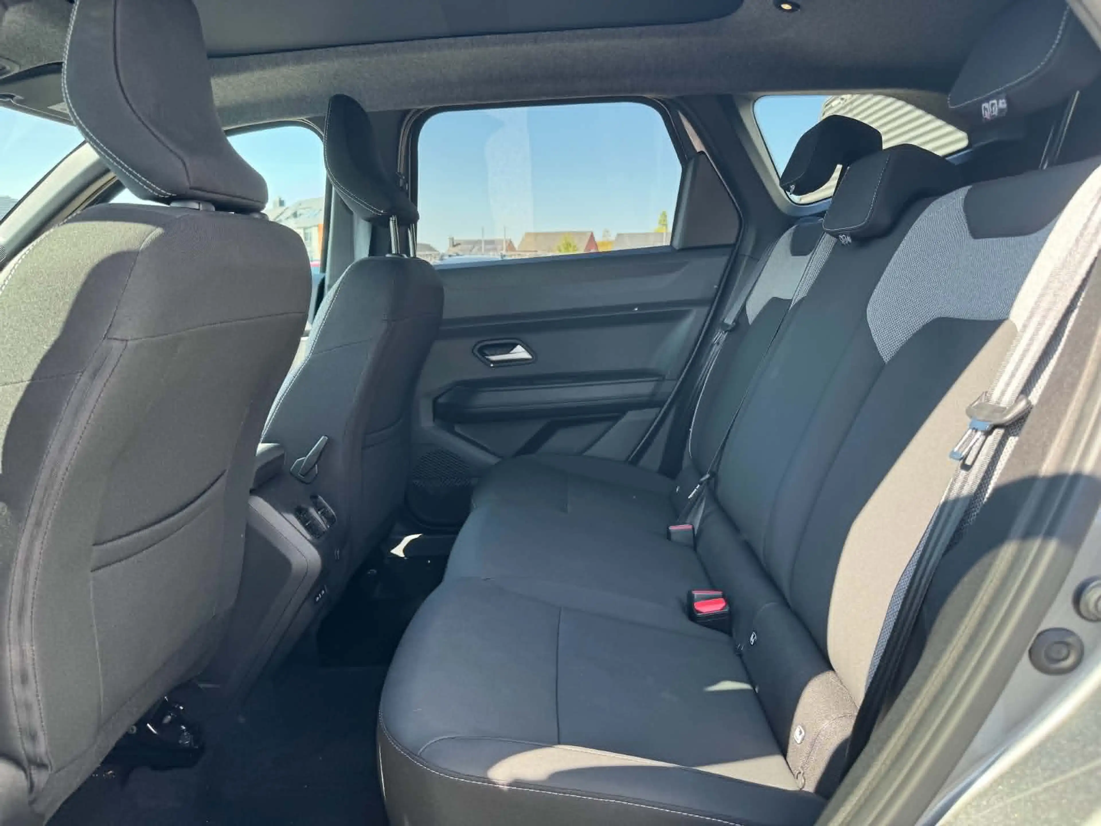 Dacia Bigster JOURNEY HYBRID 155 — photo 10