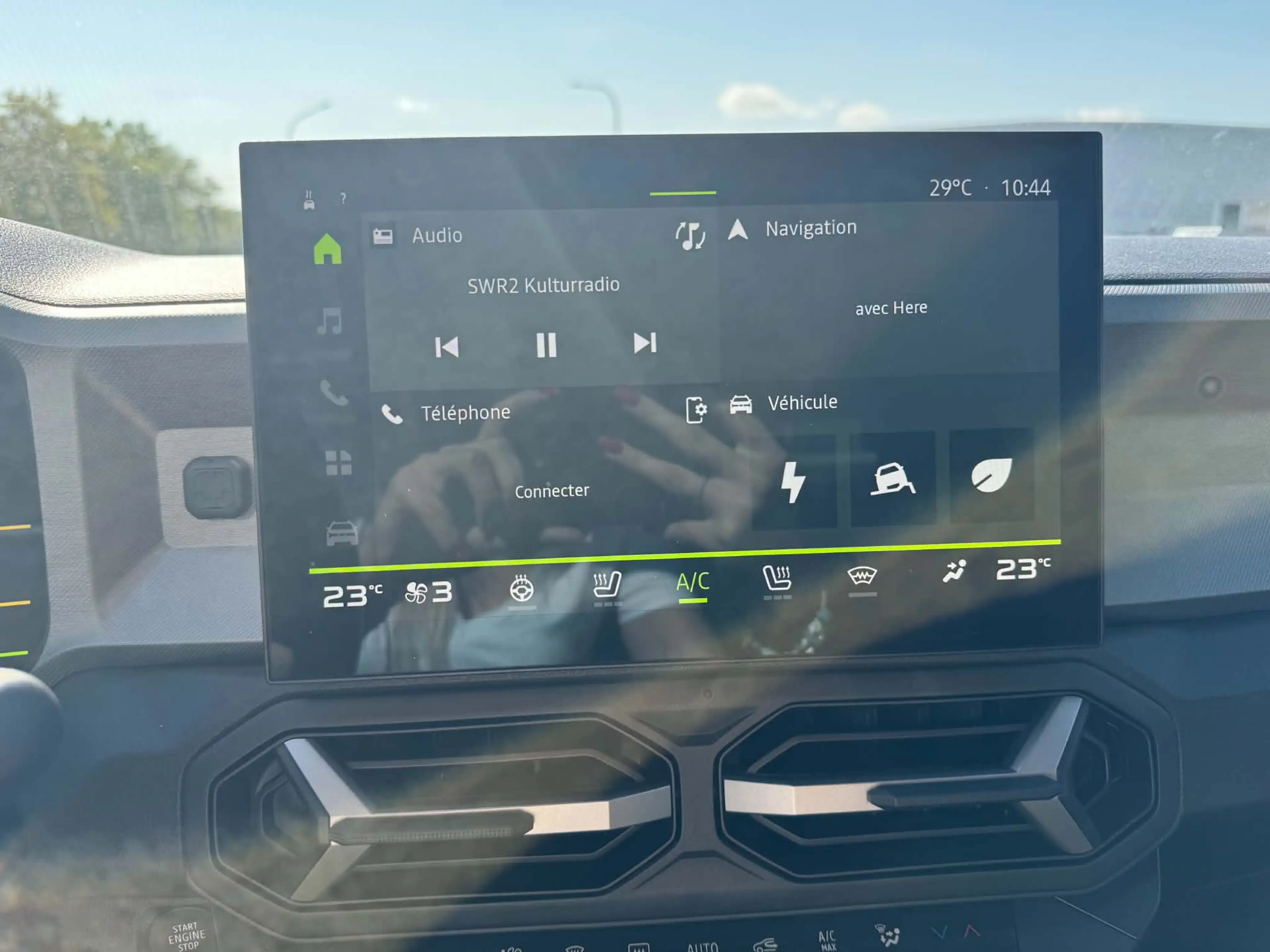 Dacia Bigster JOURNEY HYBRID 155 — photo 11