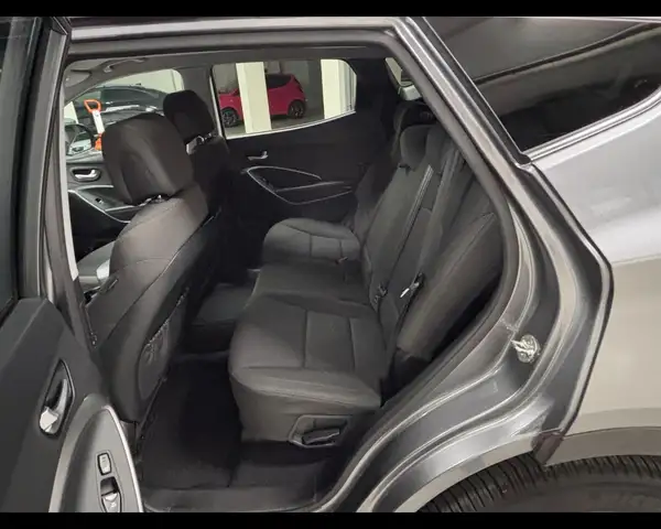 Hyundai Santa Fe view 12