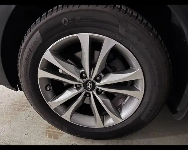 Hyundai Santa Fe view 20