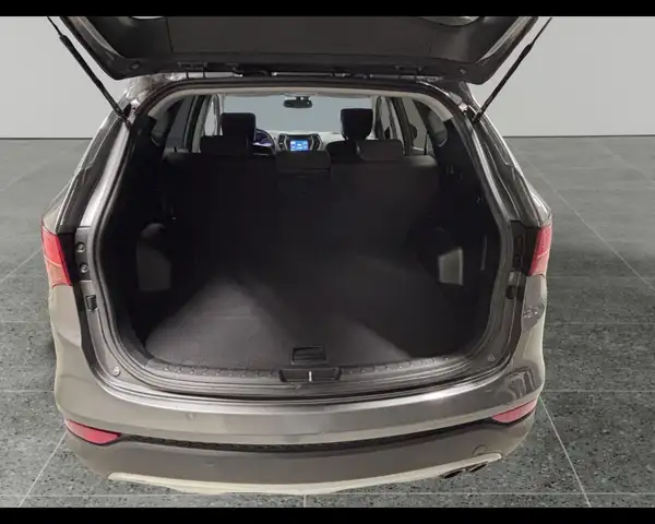Hyundai Santa Fe view 13