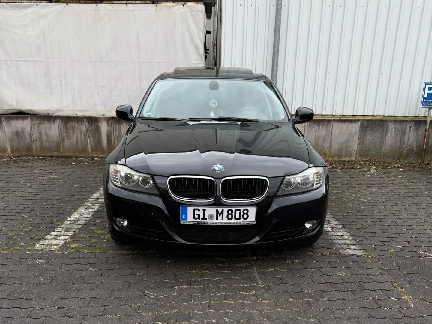 BMW 320 320d DPF Černá - 1