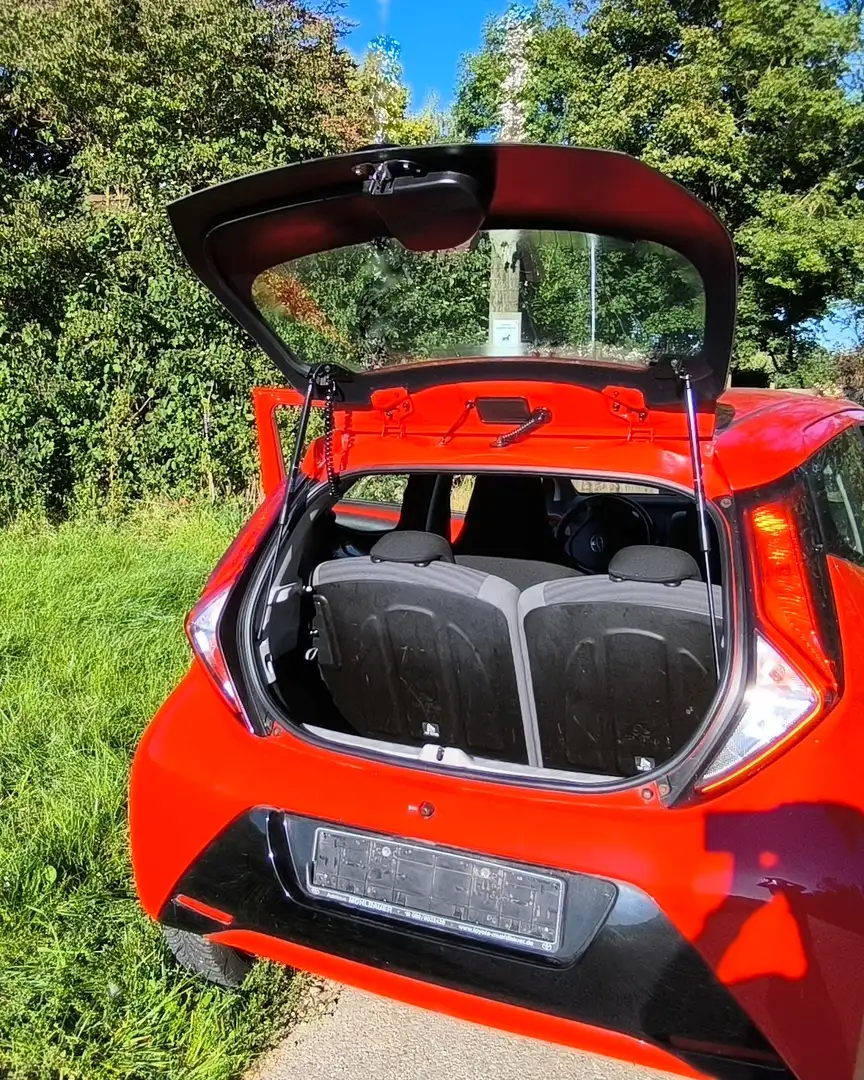 Toyota Aygo Aygo x Rot - 2
