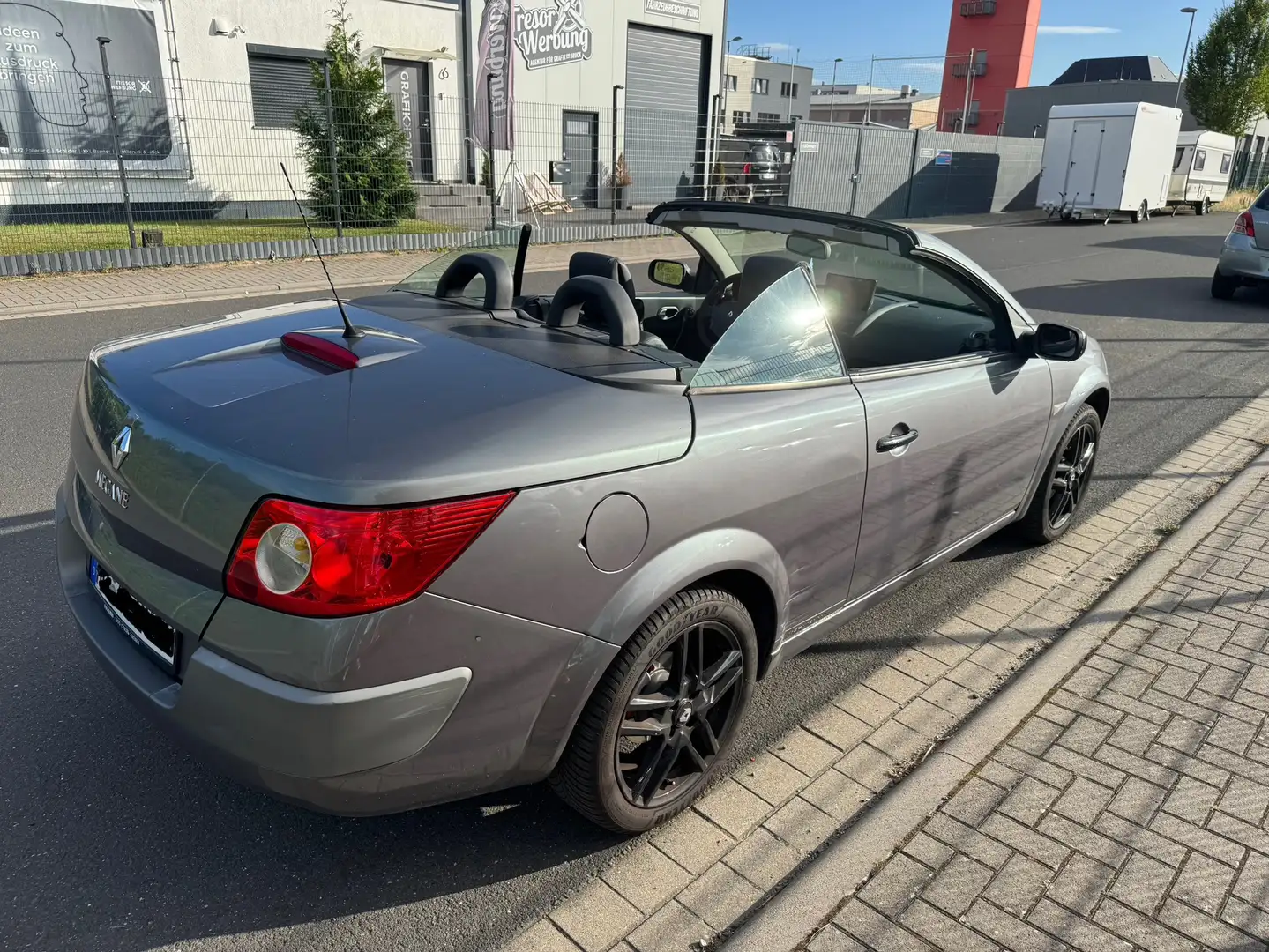 Renault Megane 2 Coupé-Cabriolet | TÜV 12/2026 - 2