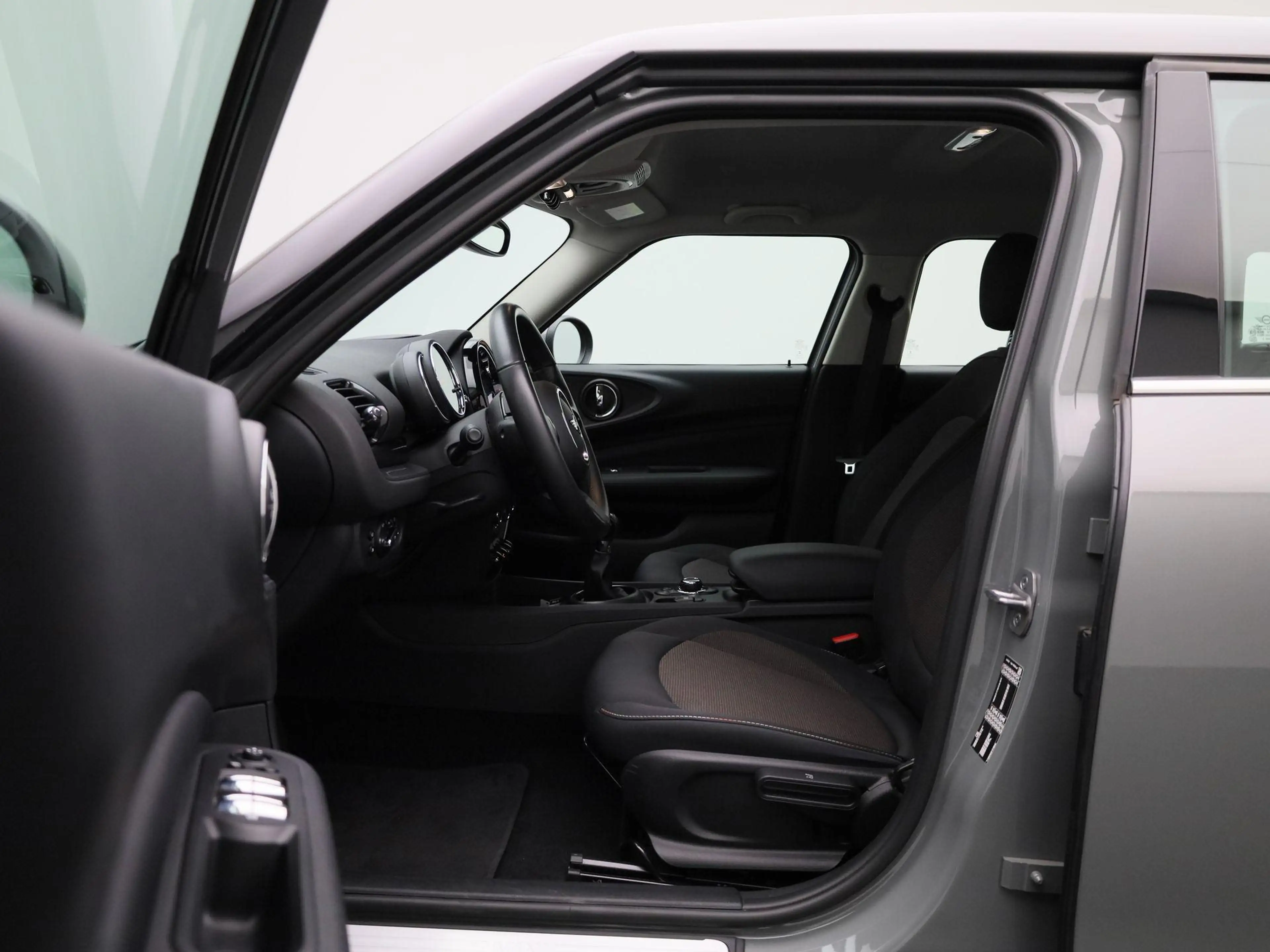 MINI One D Clubman (85 kW) — photo 11
