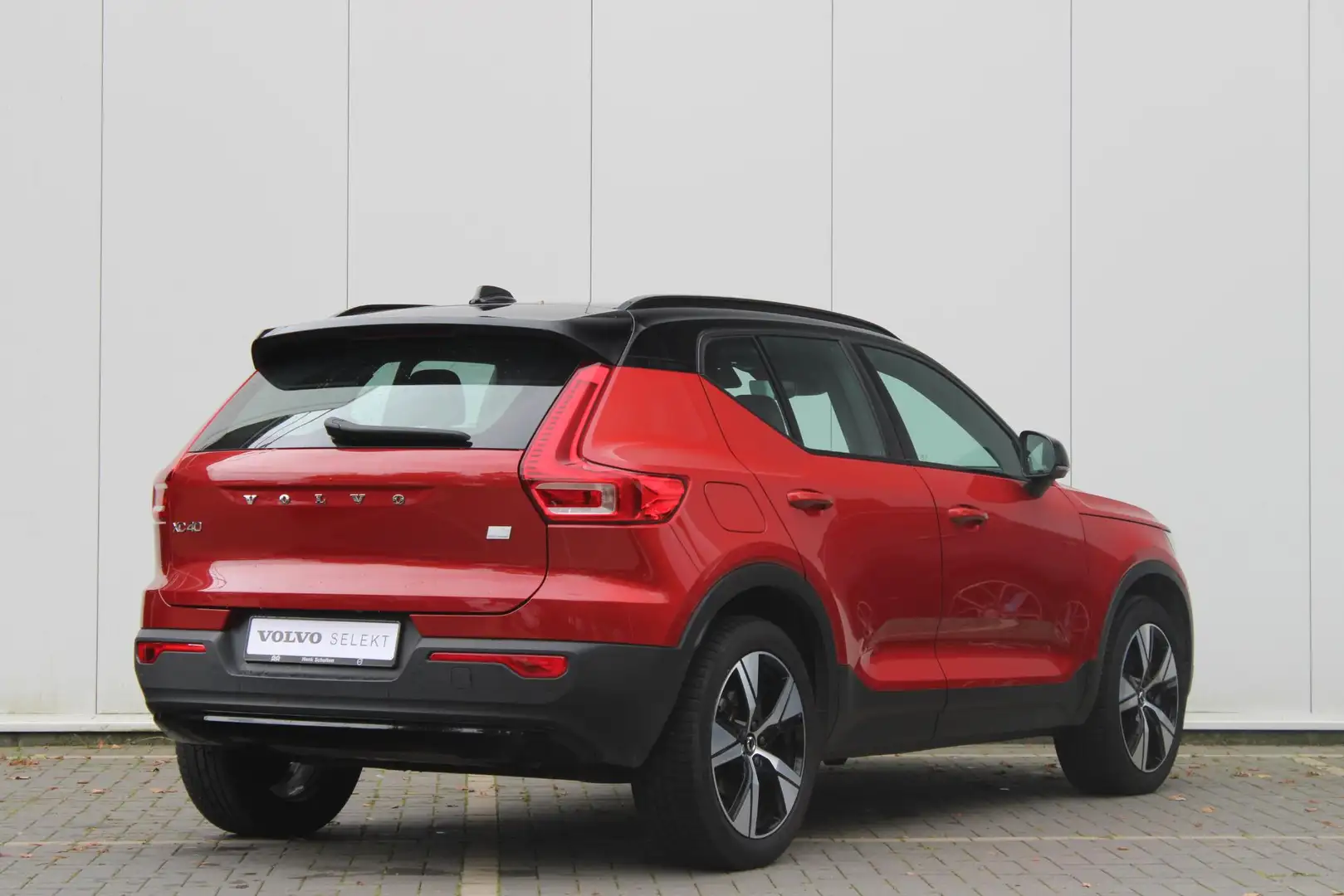 Volvo XC40 T4 211PK AUT7 Recharge R-Design | Adaptive Cruise Orange - 2