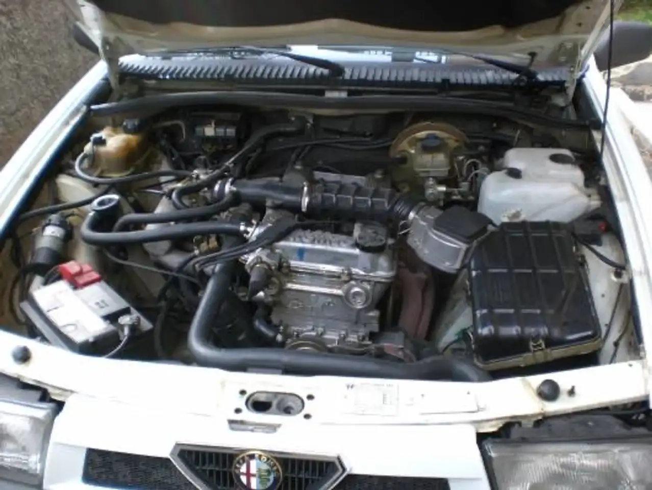 Alfa Romeo 75 1.6 ie, foto 2