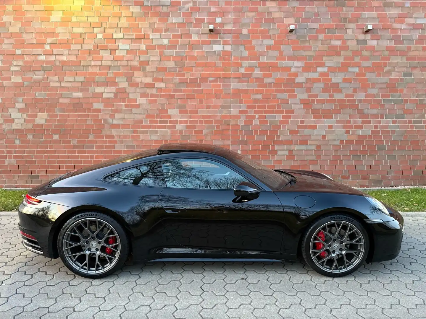 Porsche 911 Carrera 4 S Чорний - 2