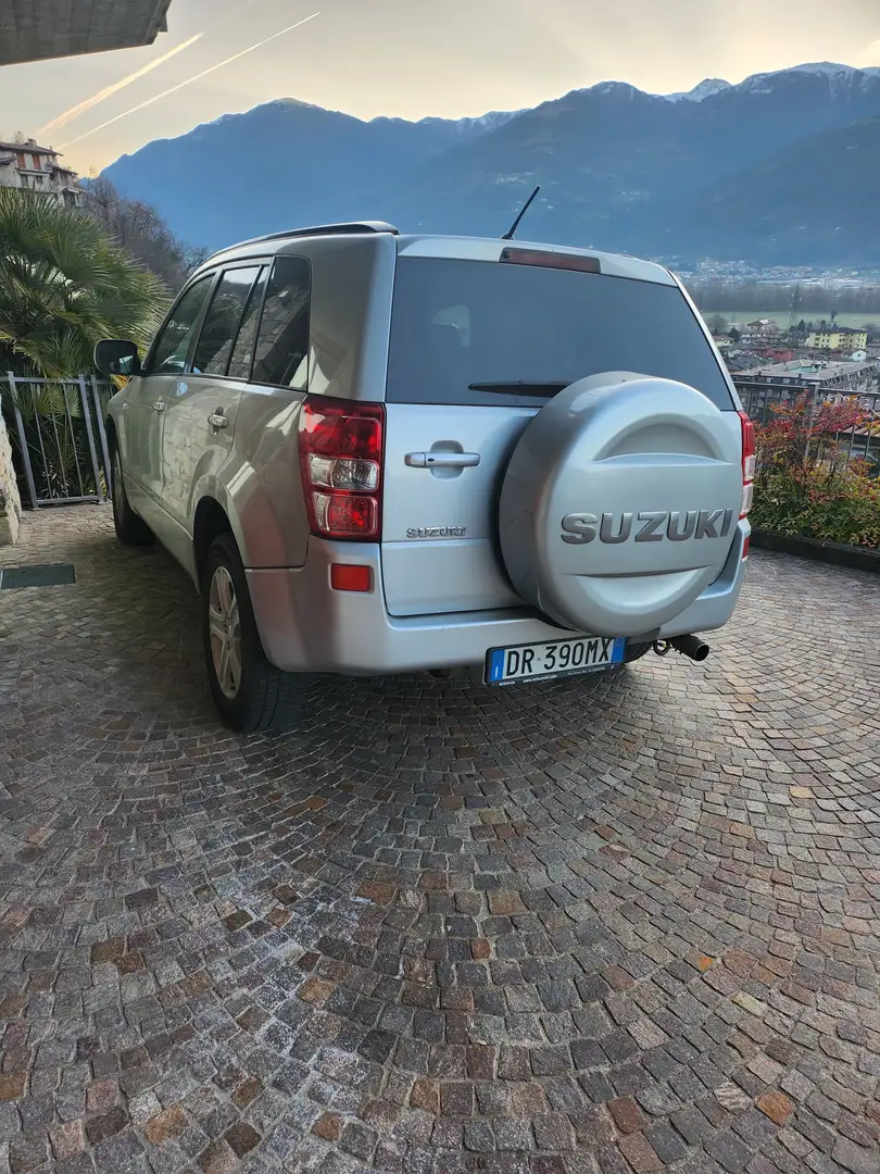 Suzuki Grand Vitara 5p 2.0 16v - 2