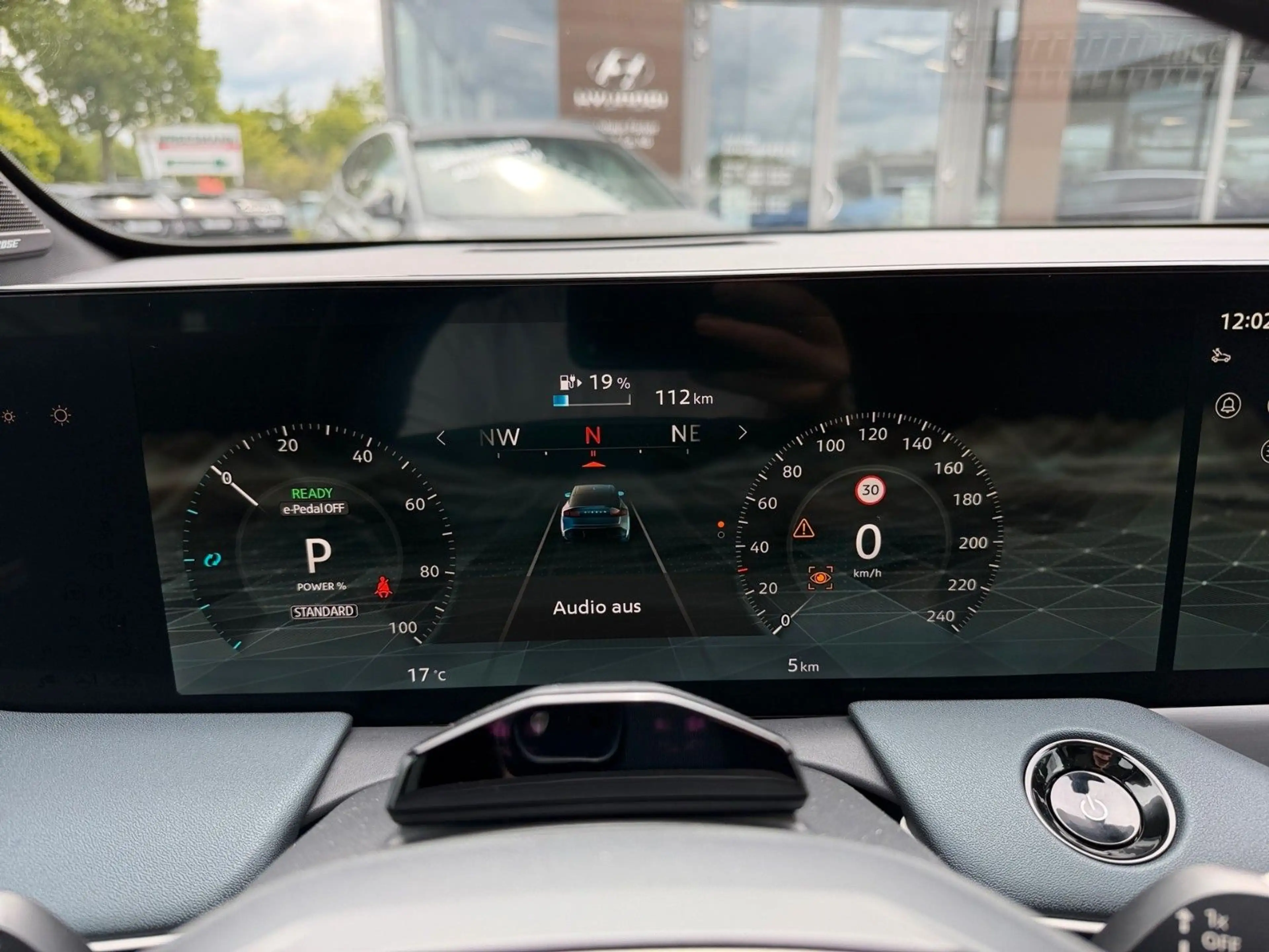 Nissan Leaf Evolve 75kWh 160kW PGD Bose — photo 15